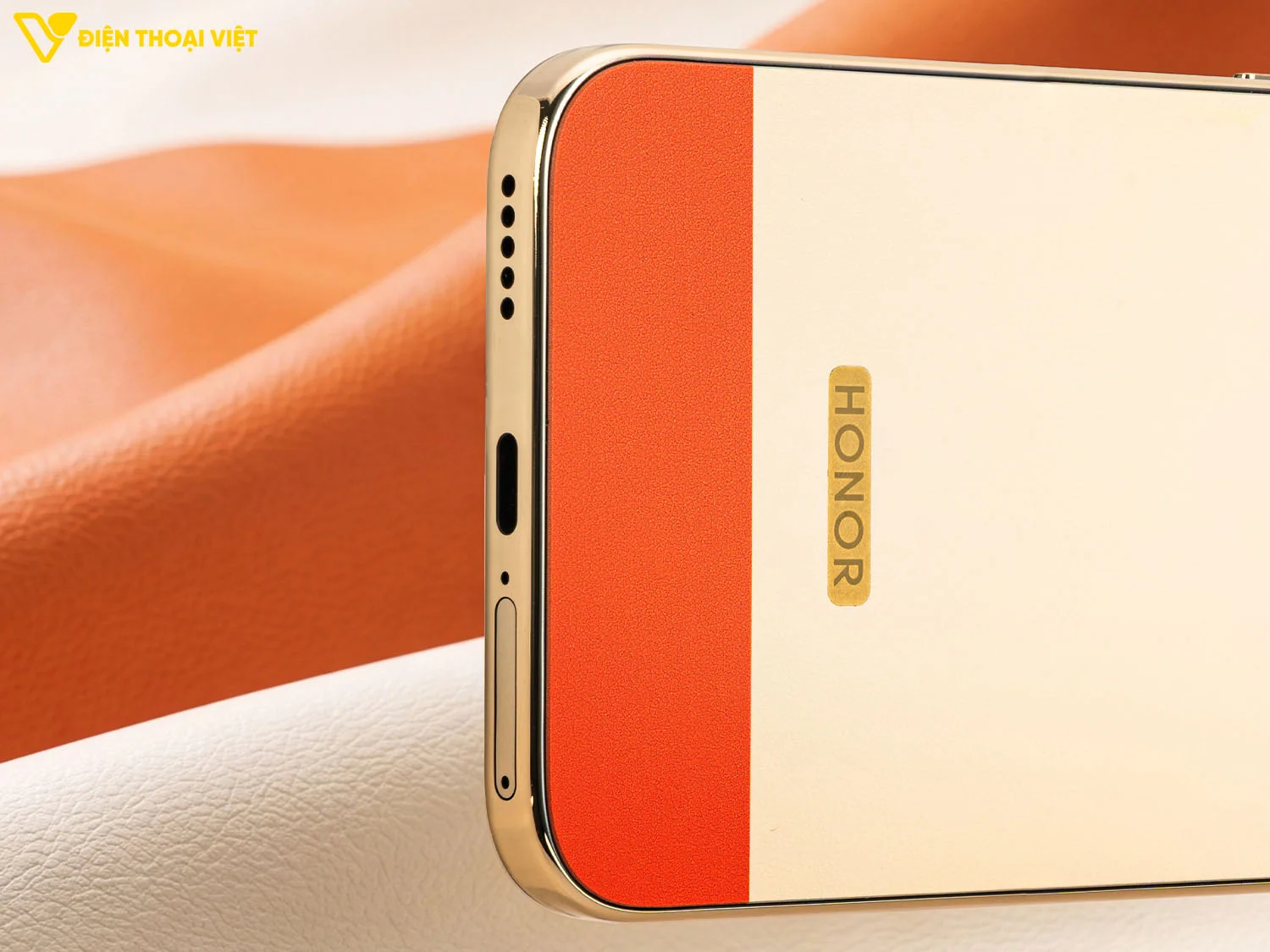 Thiết kế cạnh dưới Honor X80 Pro Max