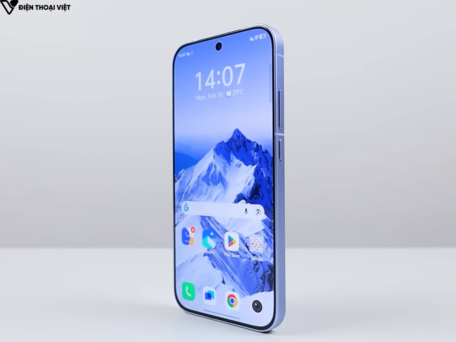 mo-hop-iqoo-15r-canh-ben