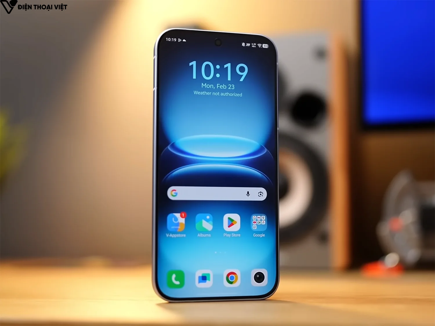 mo-hop-iqoo-15r-man-hinh