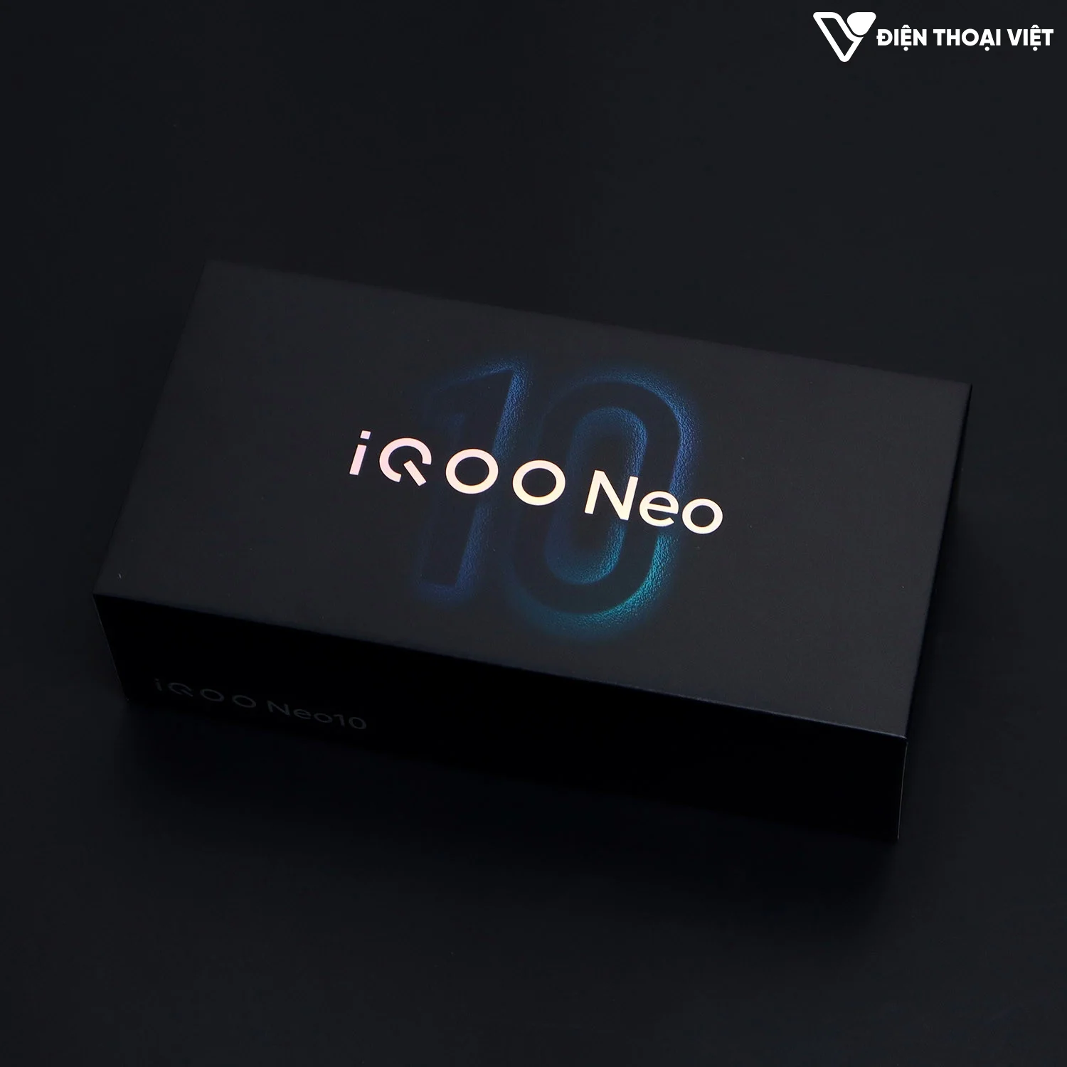 mo-hop-iqoo-neo-10-hop-dung