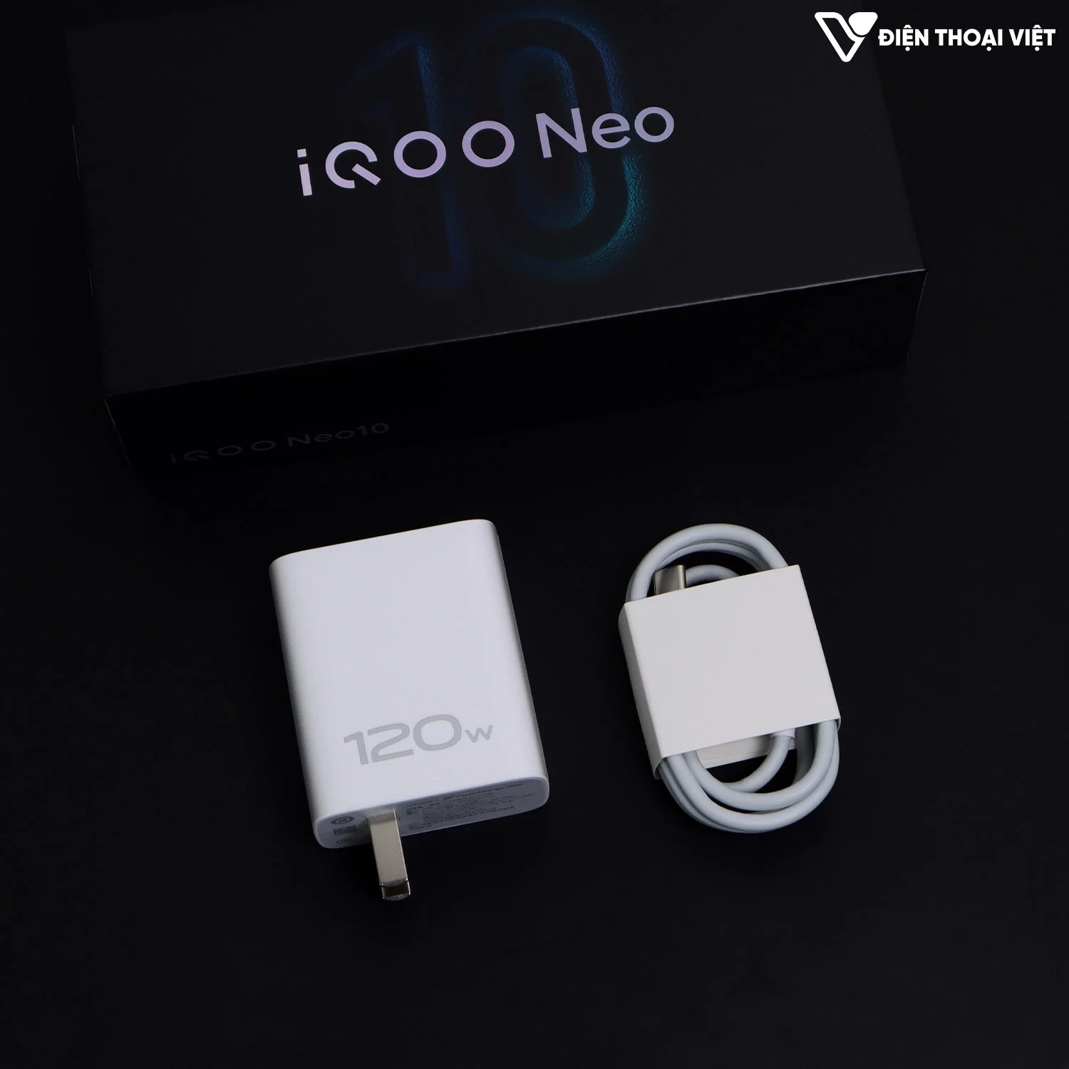 mo-hop-iqoo-neo-10-sac