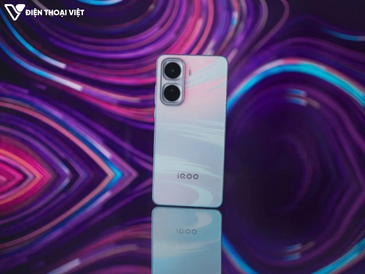 mo-hop-iqoo-neo-11-mat-lung