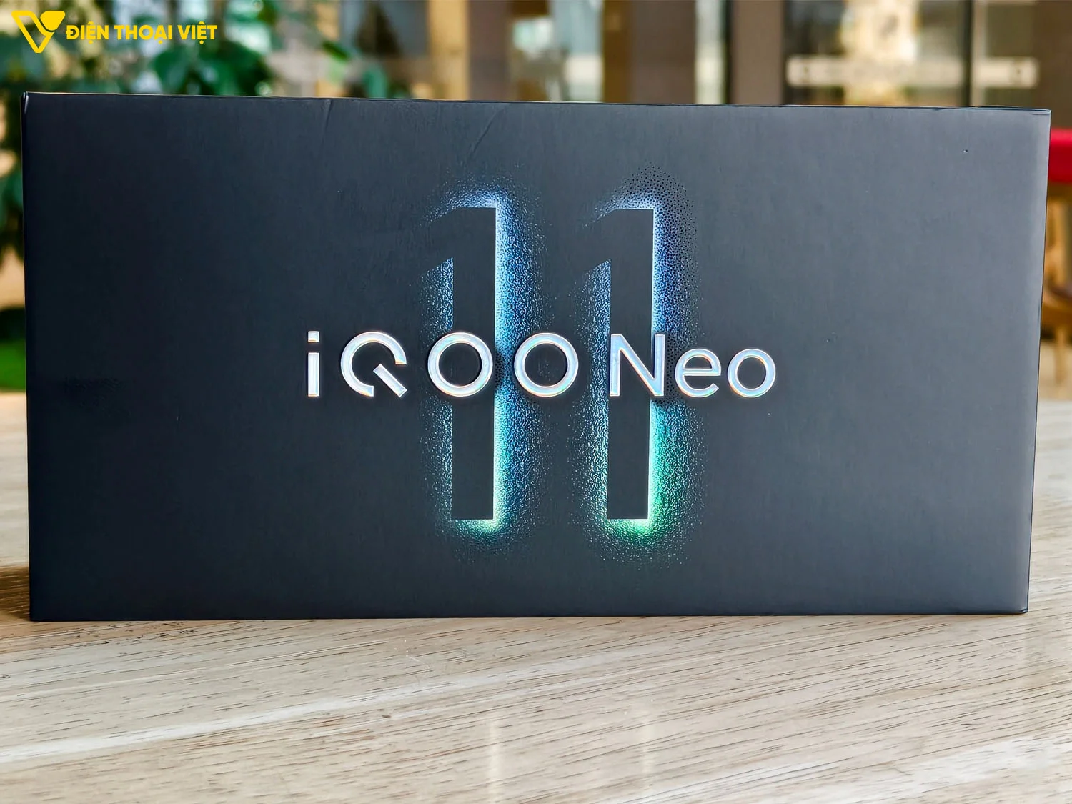 Hộp đựng của iQOO Neo 11 Ultra trông ra sao?
