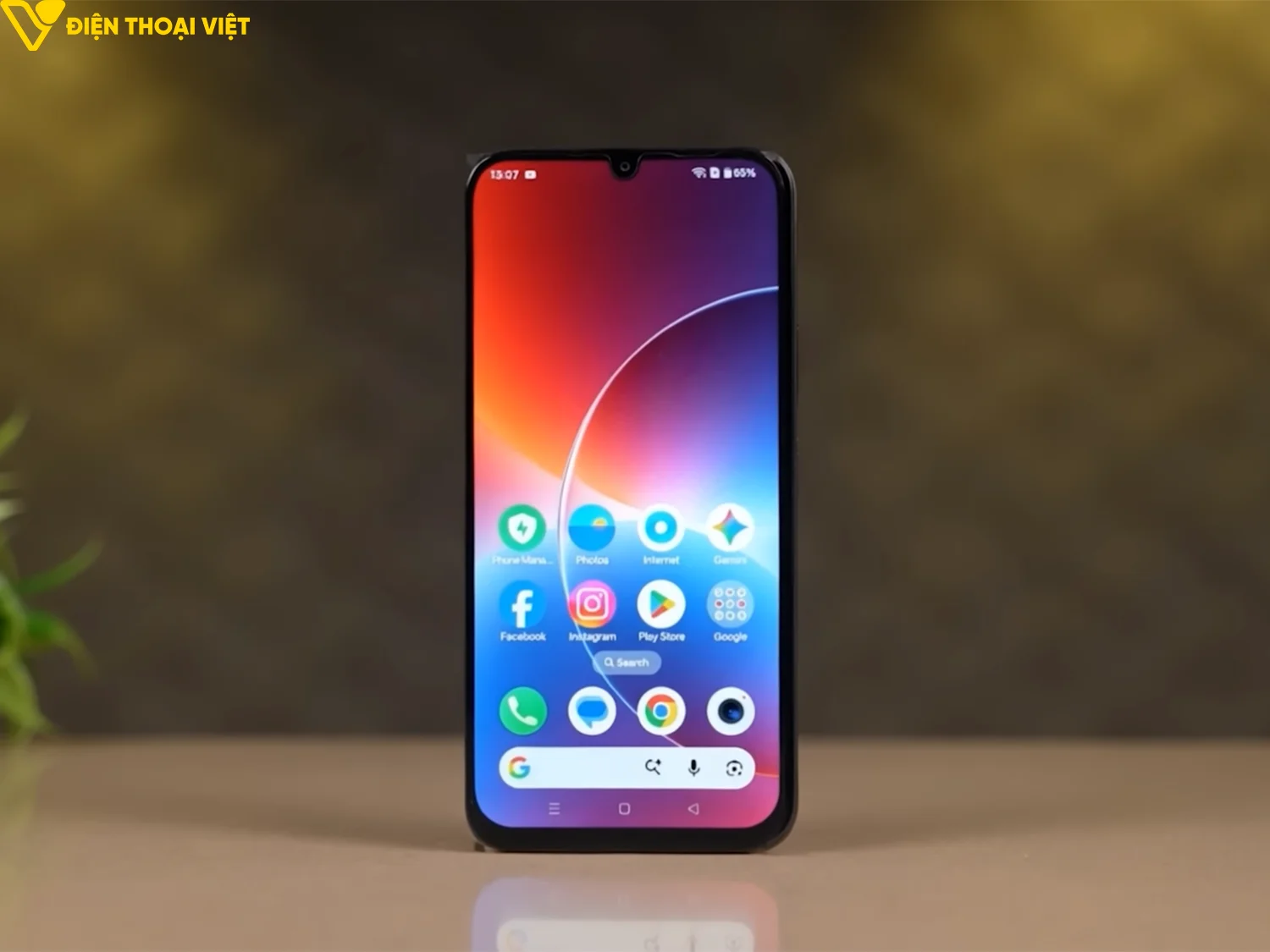 Màn hình LCD 6,8 inch HD+ tần số quét 120Hz