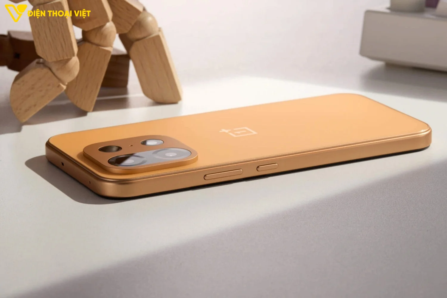 Thiết kế cạnh trên và cạnh phải OnePlus Turbo 6X Pro