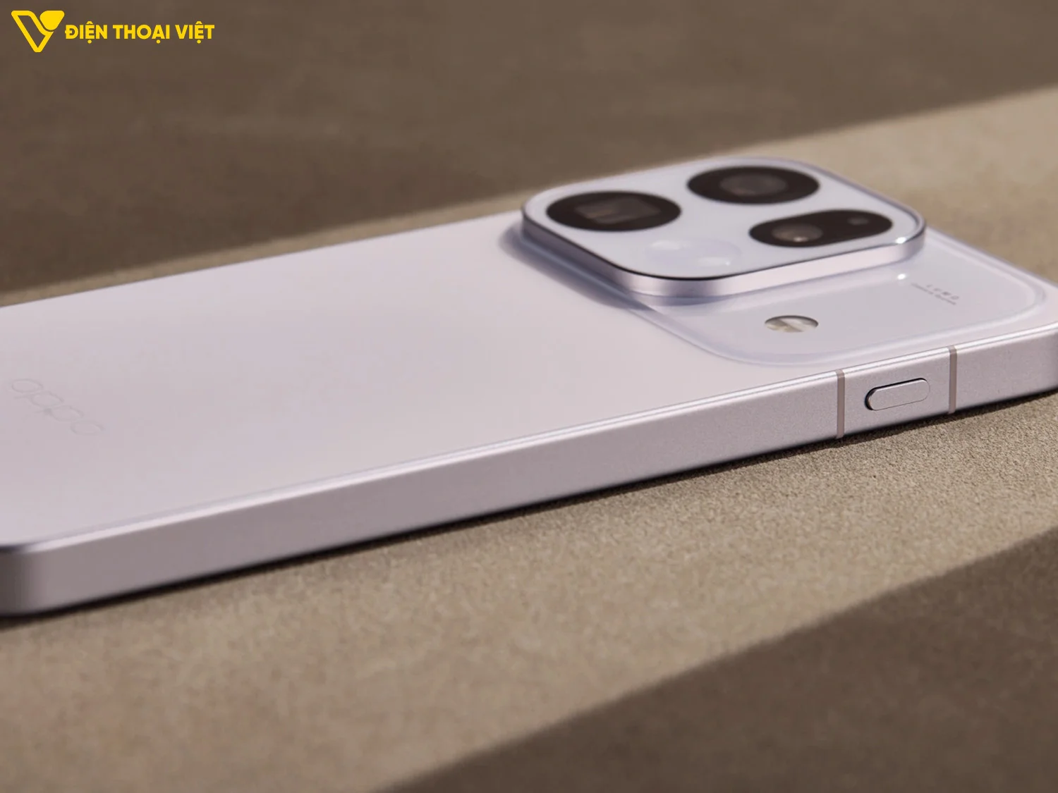 Cạnh trái OPPO Find X9s Pro