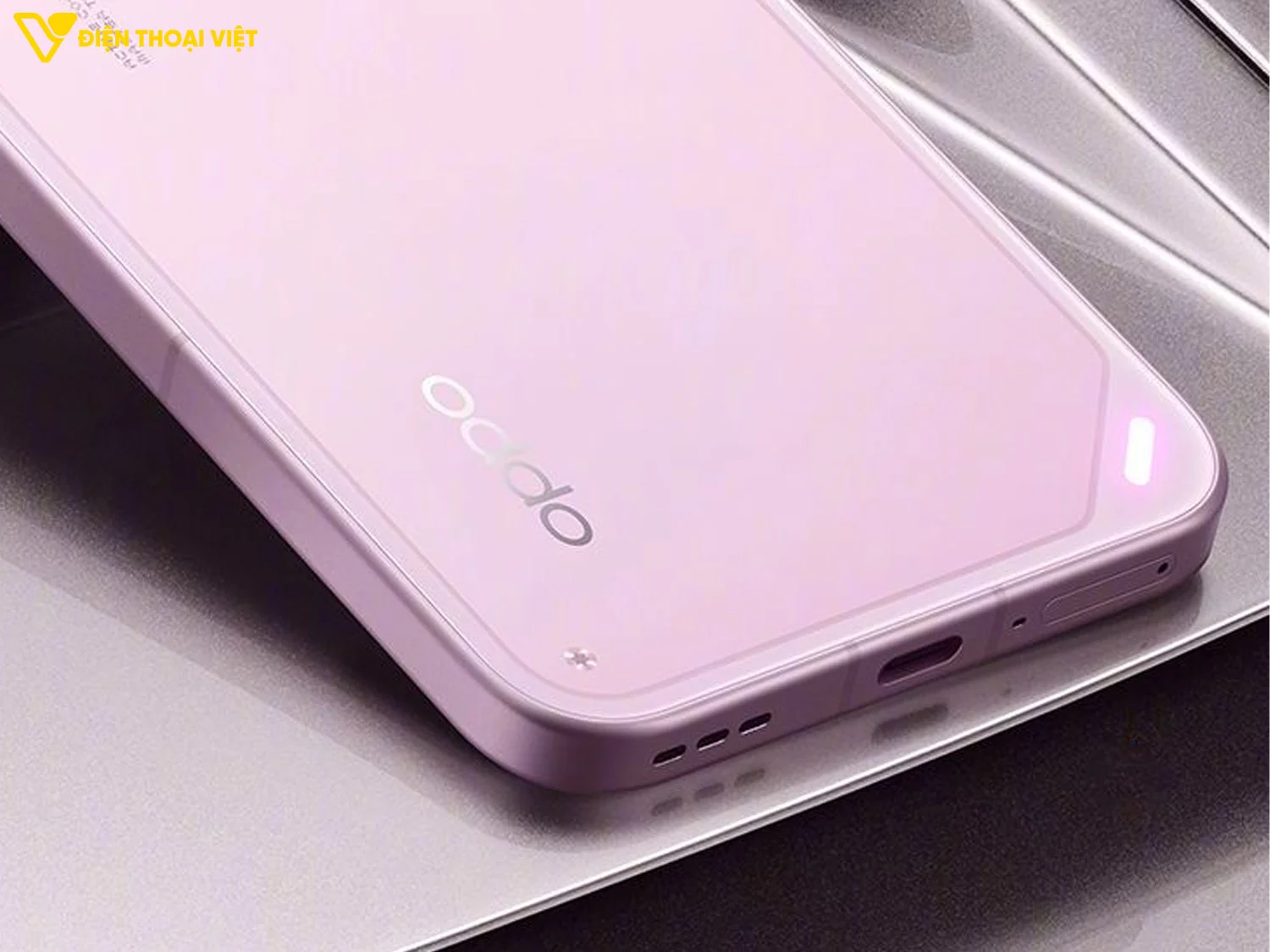 Cạnh dưới của OPPO K15 Pro