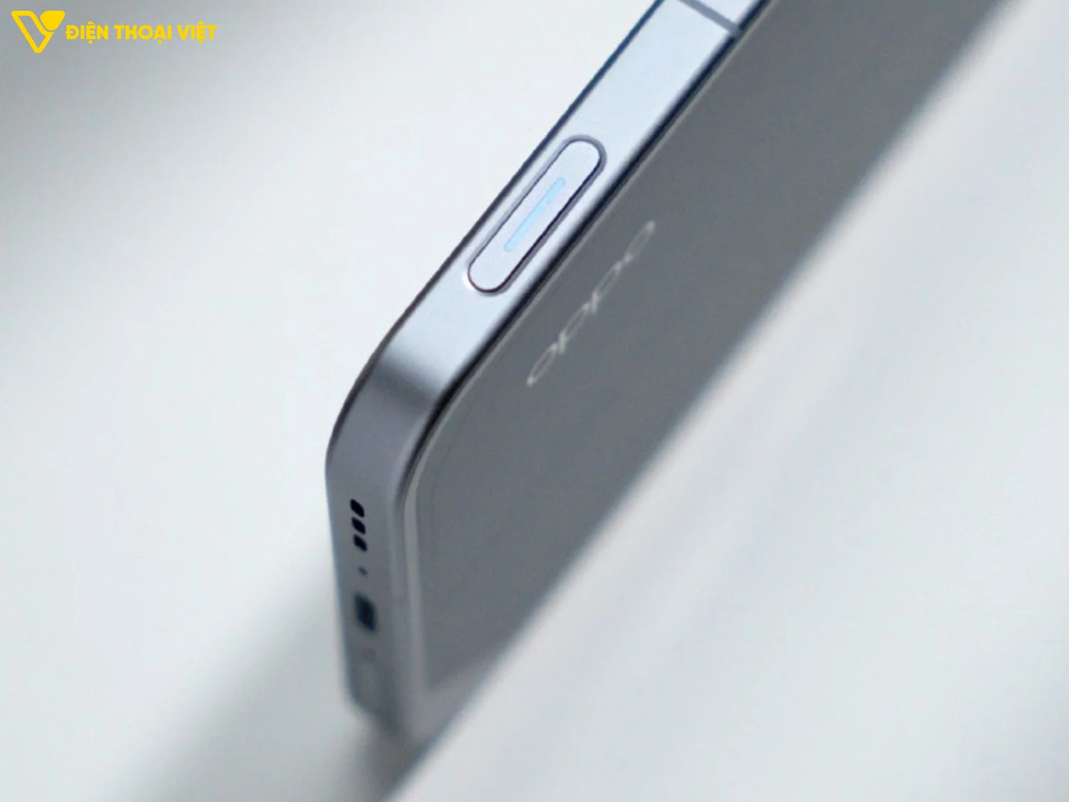 Cạnh dưới OPPO K15 Pro Plus