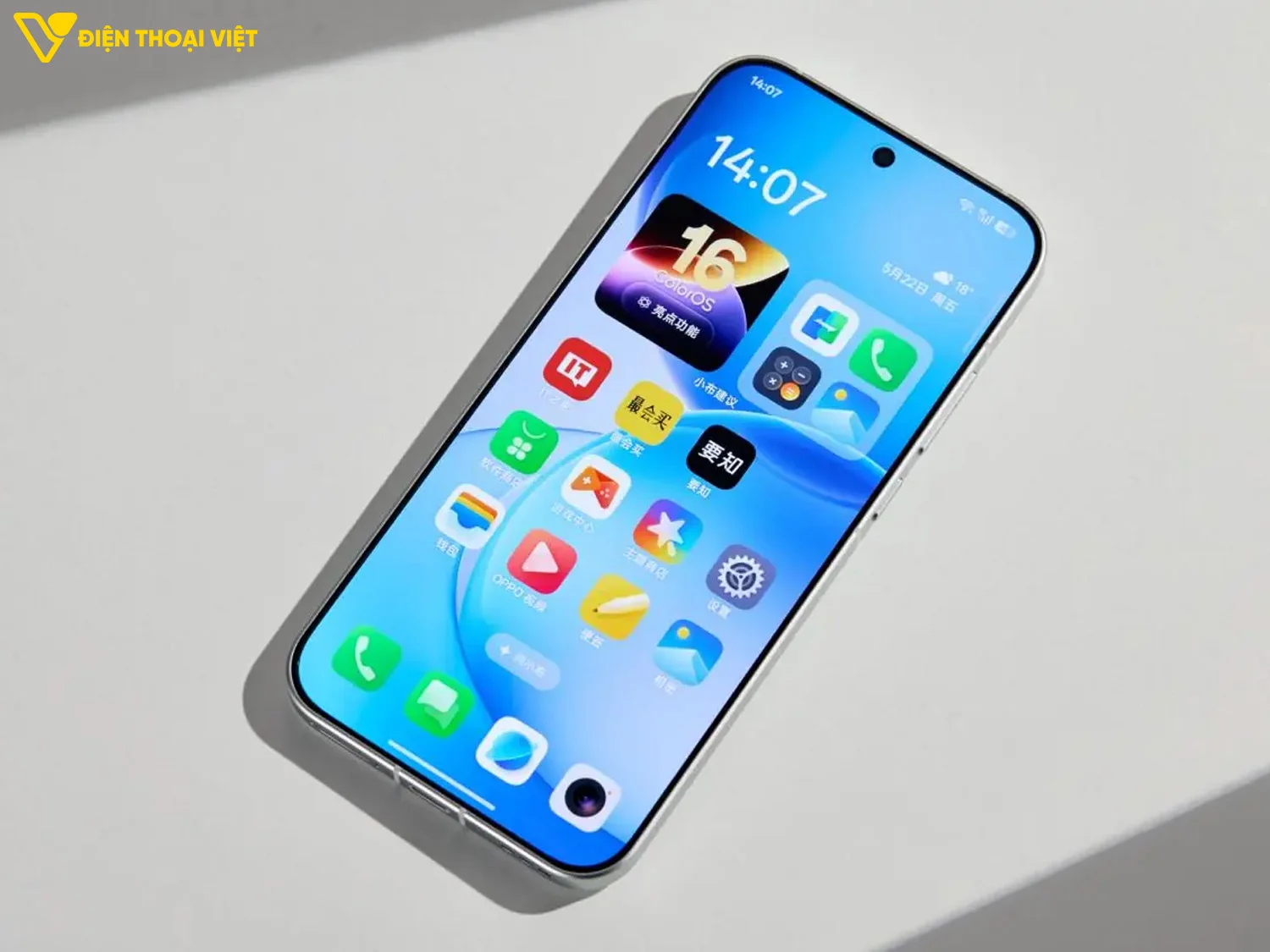 Màn hình AMOLED 6.78 inch FHD+ OPPO Reno16 Pro