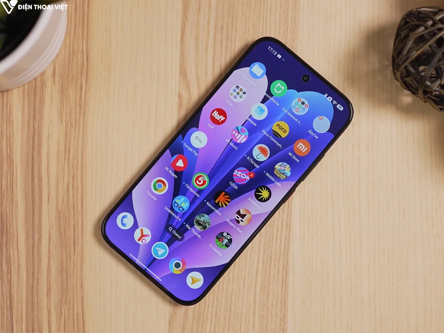 Màn hình 6.59 inch với viền cực mỏng đều bốn cạnh