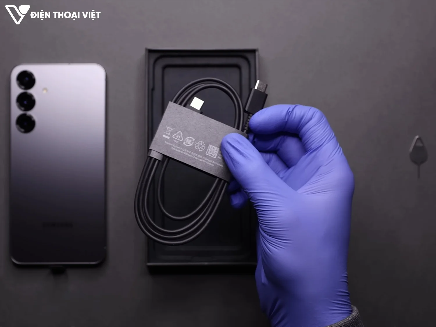 mo-hop-samsung-s25-plus-cap-sac