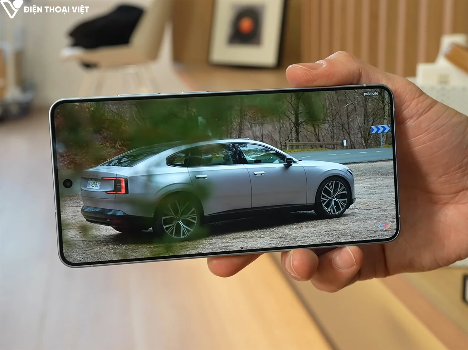 mo-hop-samsung-s26-ultra-man-hinh