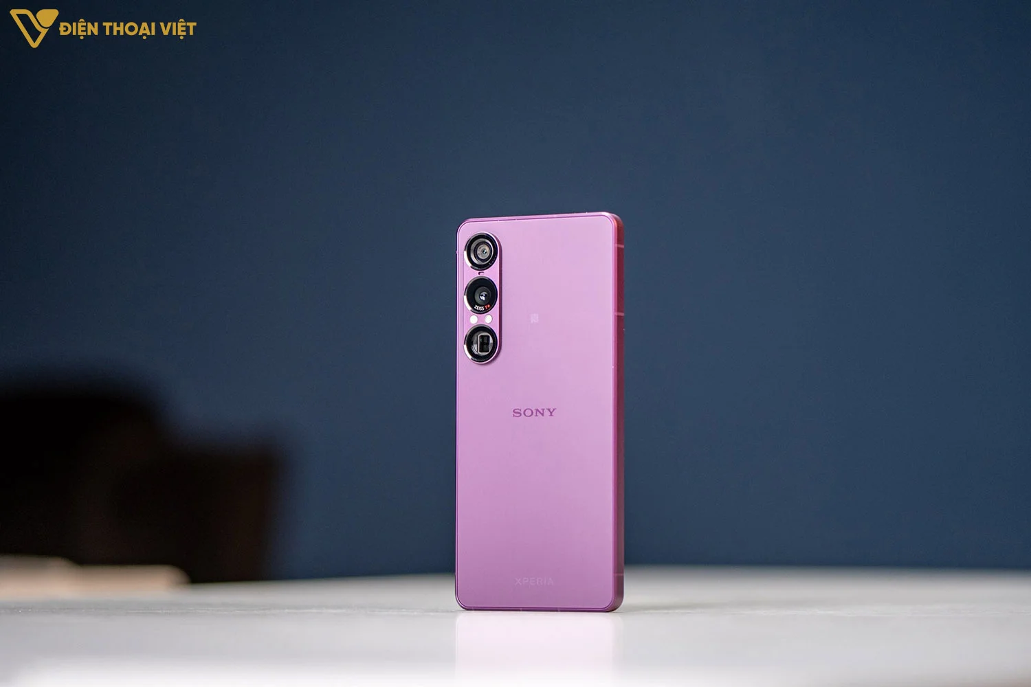 Thiết kế phẳng và khắc biệt