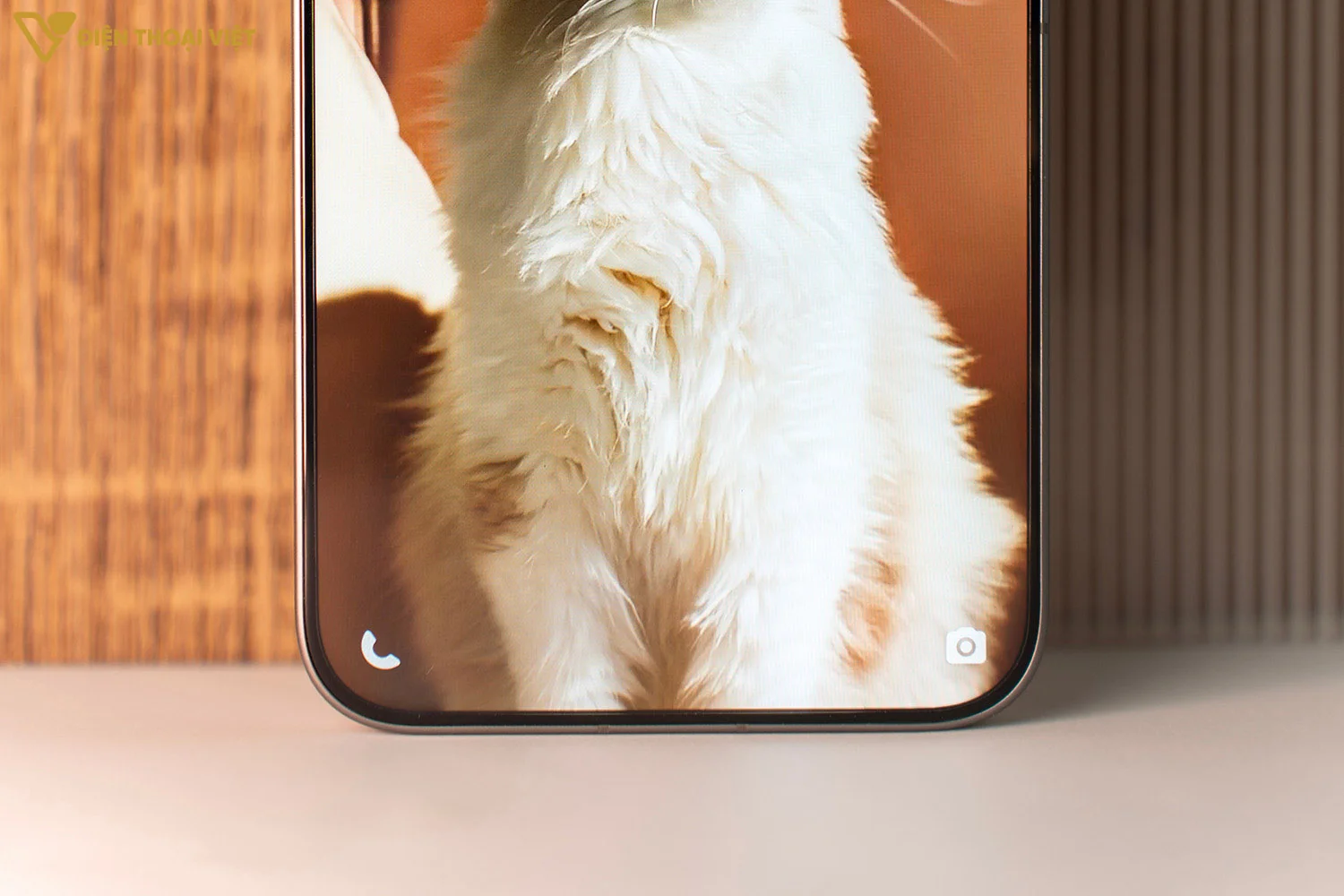 Viền màn hình phía dưới siêu mỏng