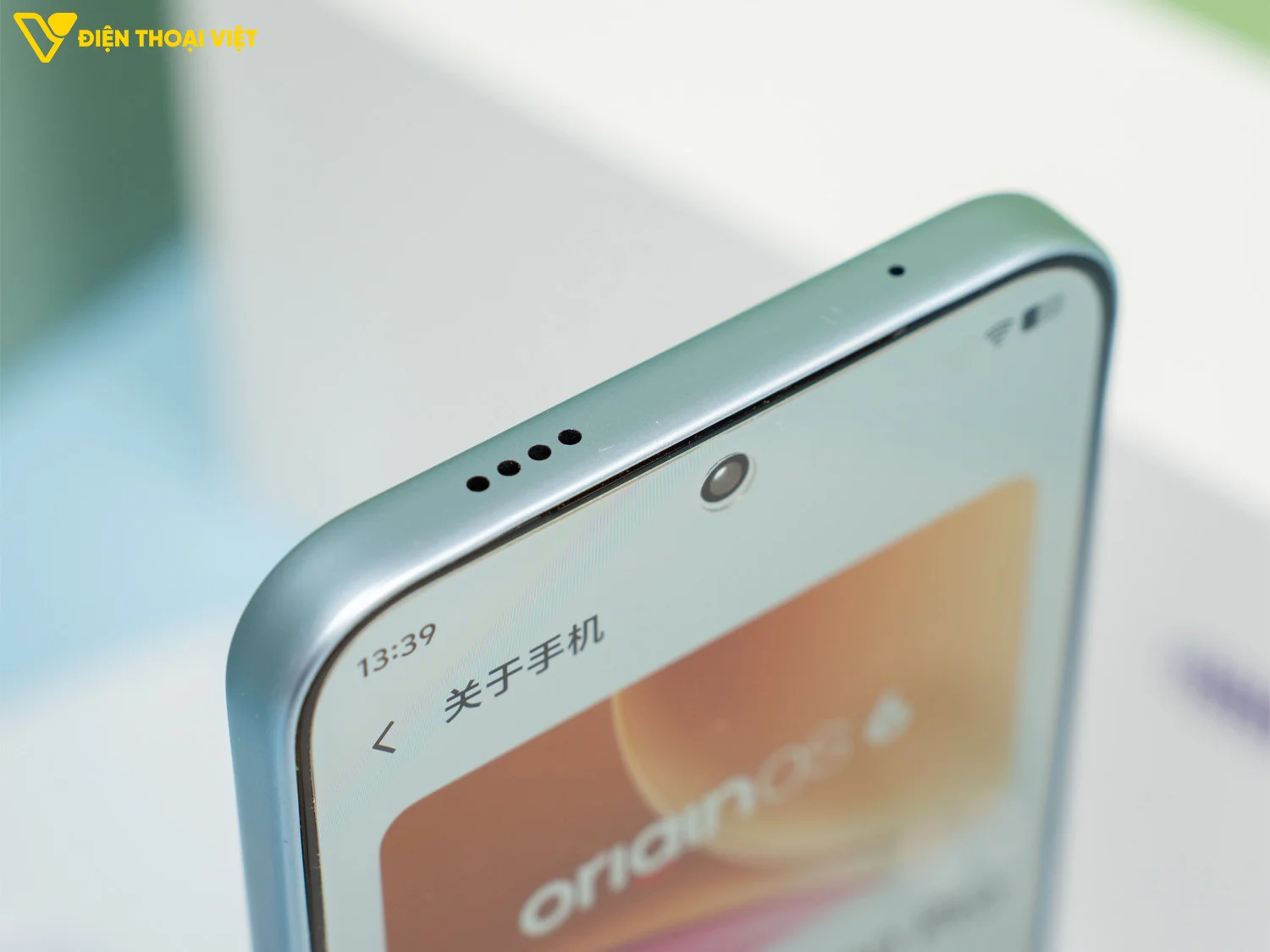 Cạnh trên Vivo Y600 Pro