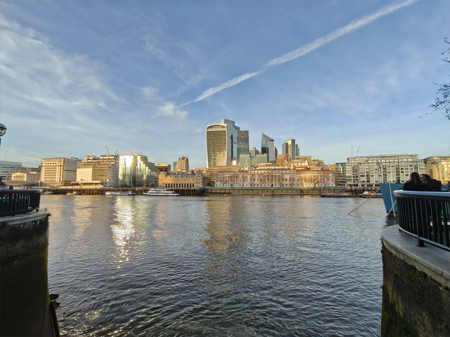 Ảnh chụp góc siêu rộng đủ sáng