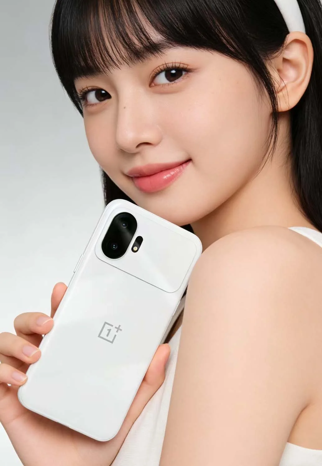 Thiết kế OnePlus 15T bị lộ qua poster bị rò rỉ