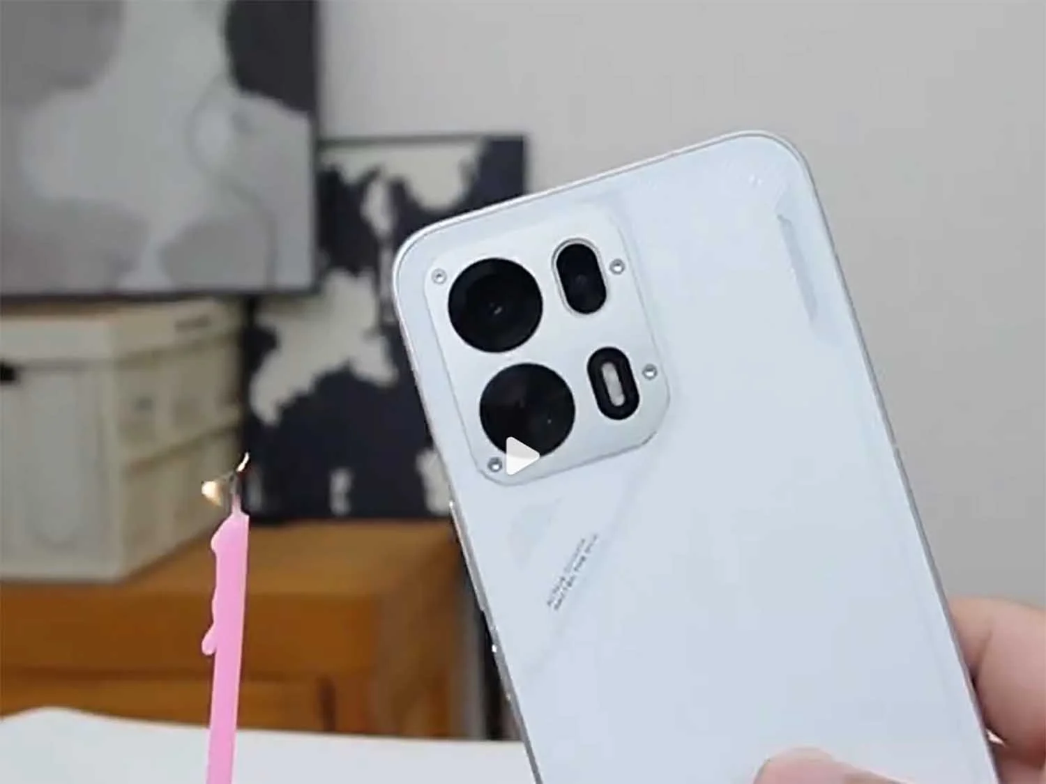 Pin cực khủng 8000mAh & Sạc nhanh 80W