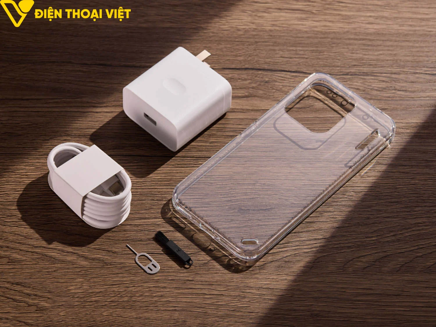 Phụ kiện đi kèm trong hộp của OPPO K15