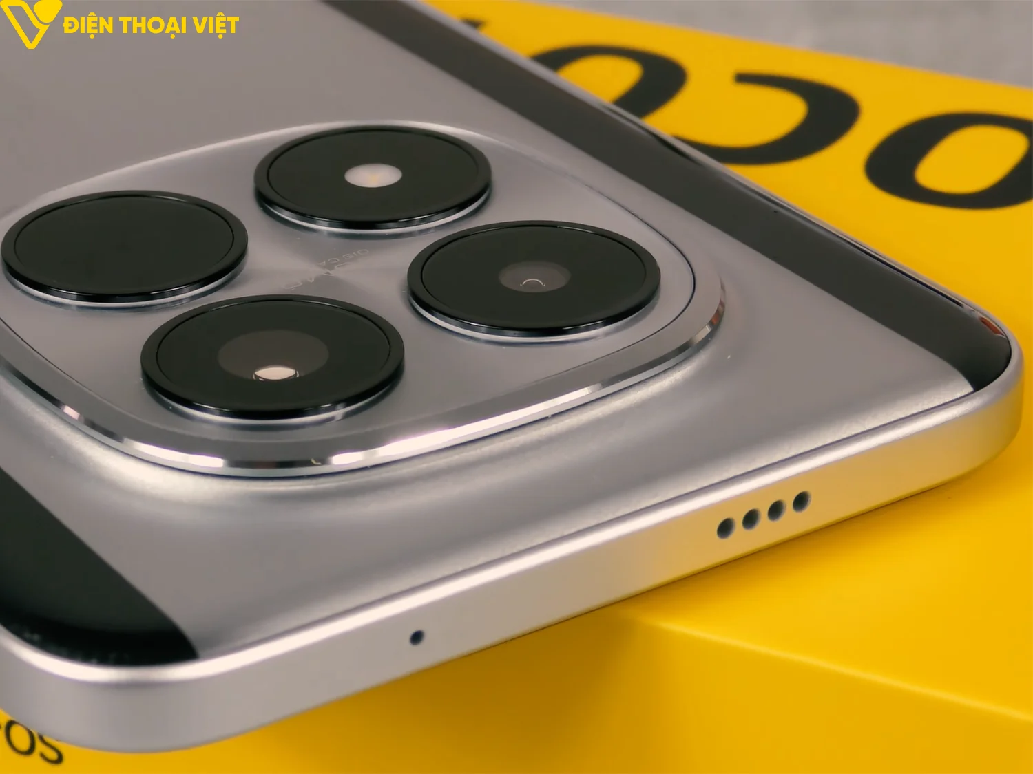 poco-m8-pro-canh-tren-1