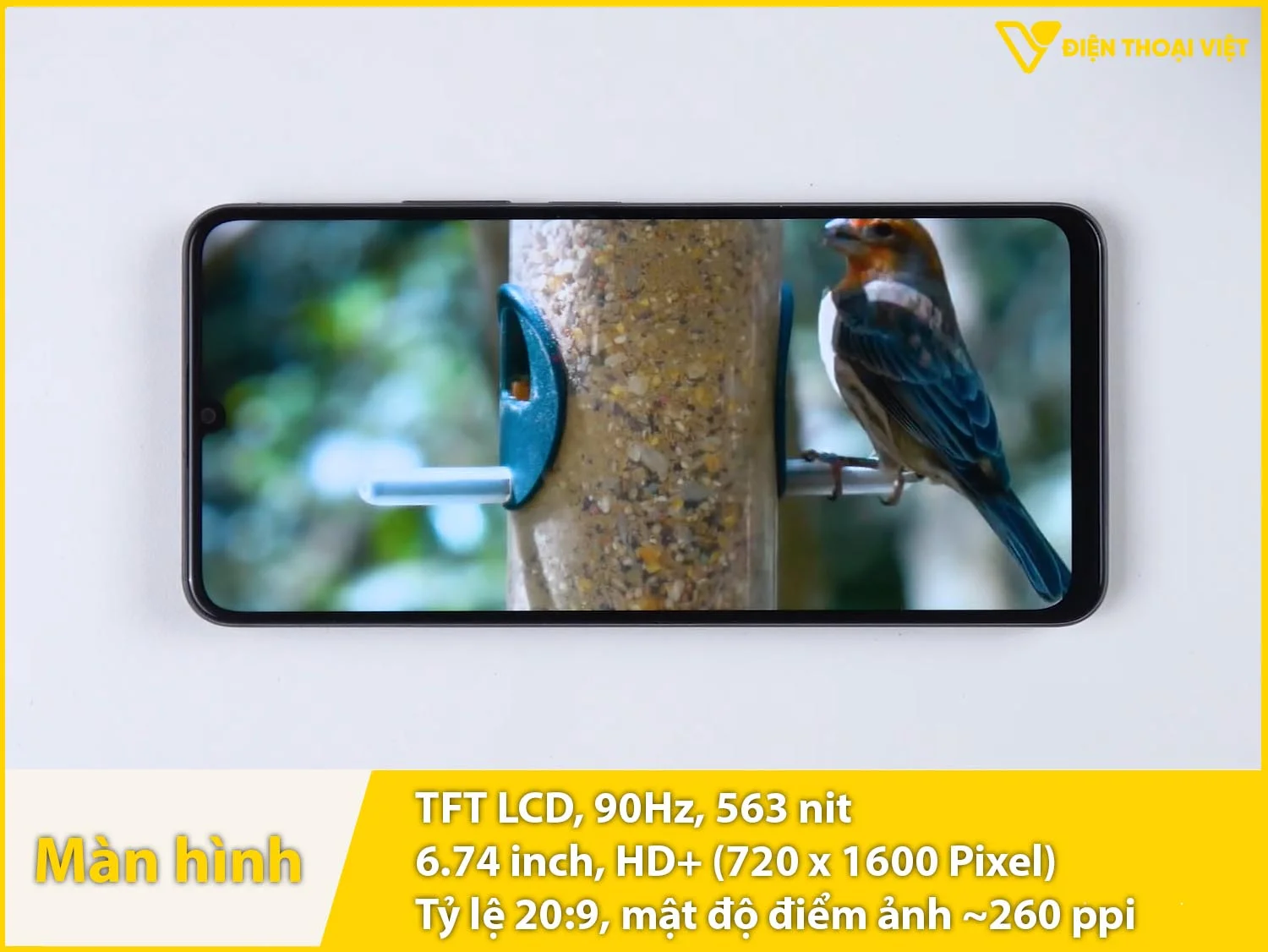 TFT LCD 6,74 inch - 90Hz - 560 nit