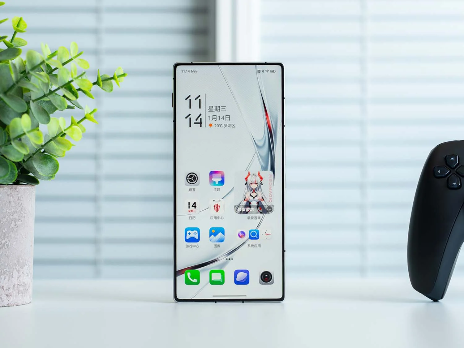 Màn hình 6.85 inch 1.5K & Camera 16MP ẩn dưới màn hình