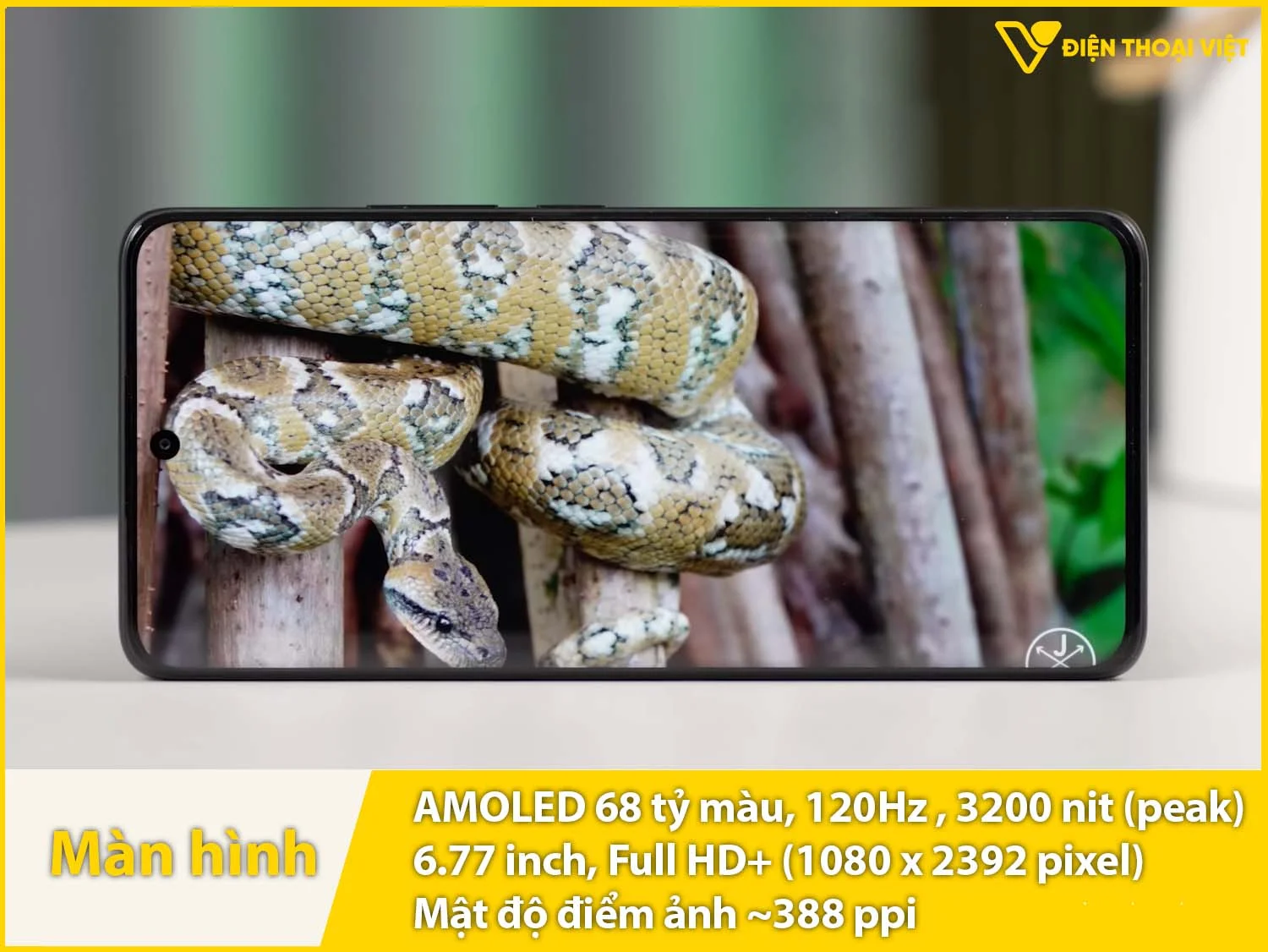 AMOLED 6,77 inch - 120Hz - 3200 nit