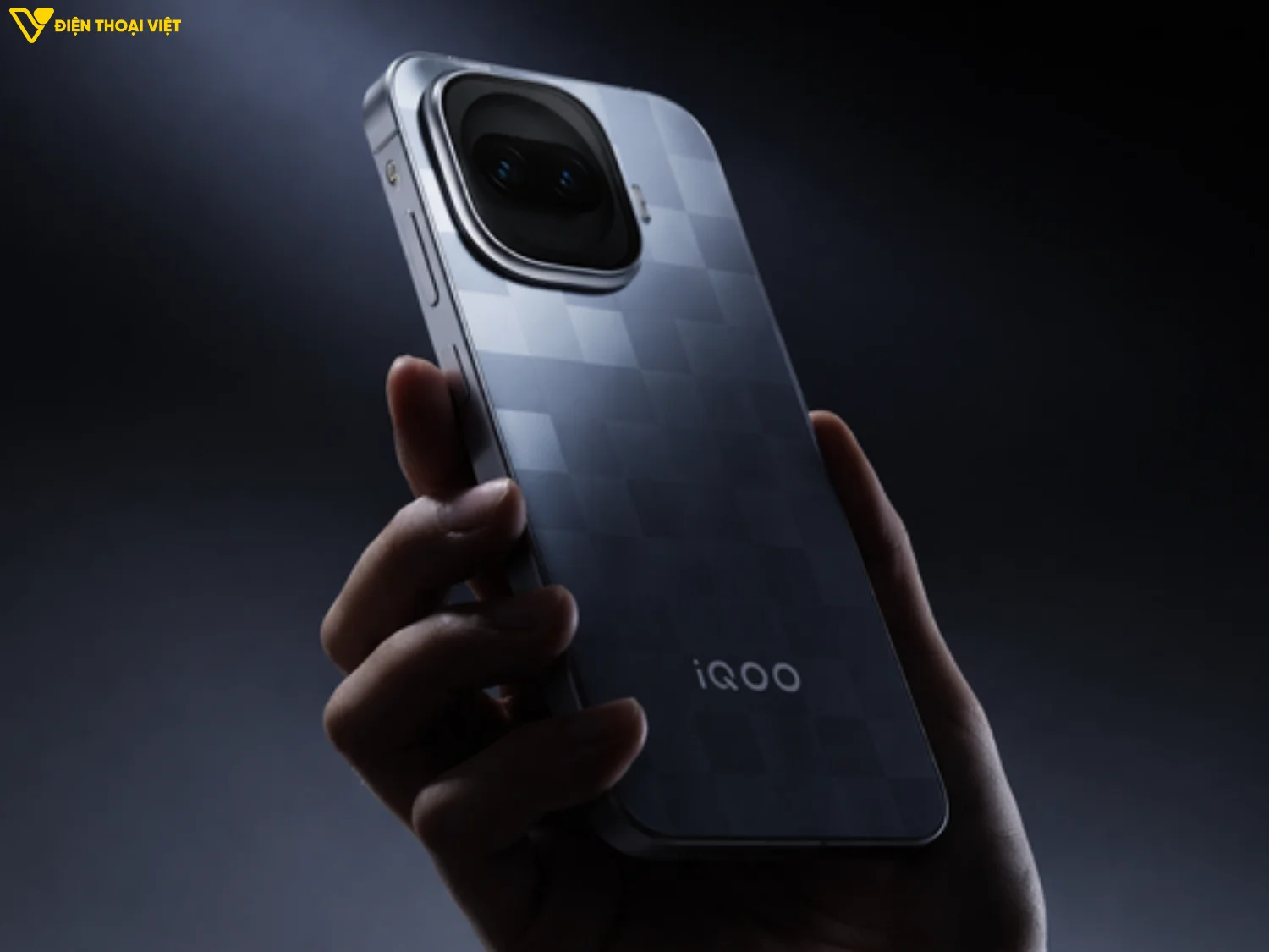 Thiết kế iQOO 15R