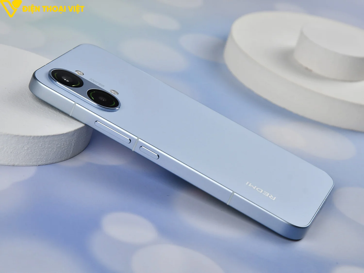 redmi-turbo-5-max-canh-ben-1