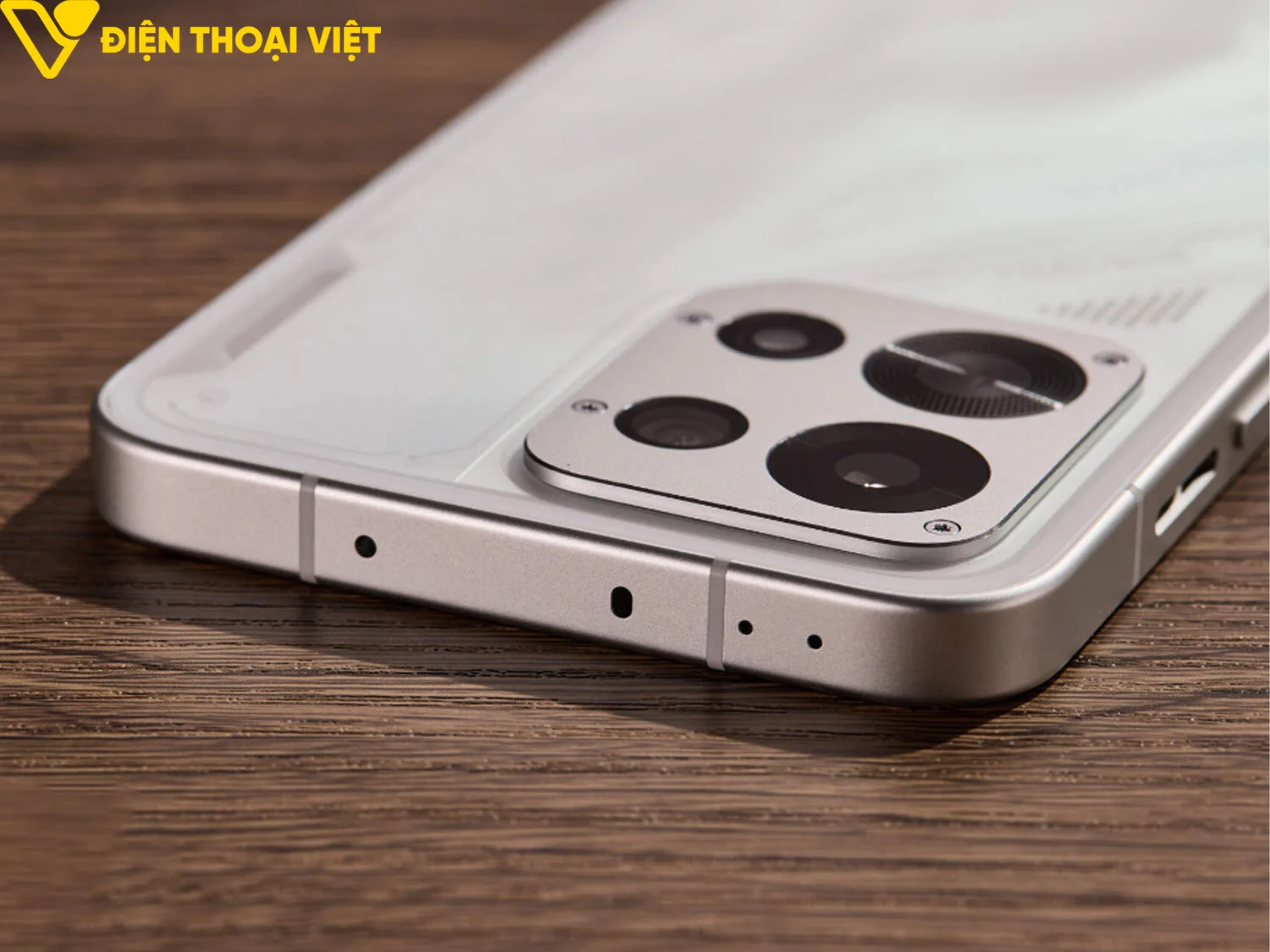Thiết kế cạnh trên của OPPO K15