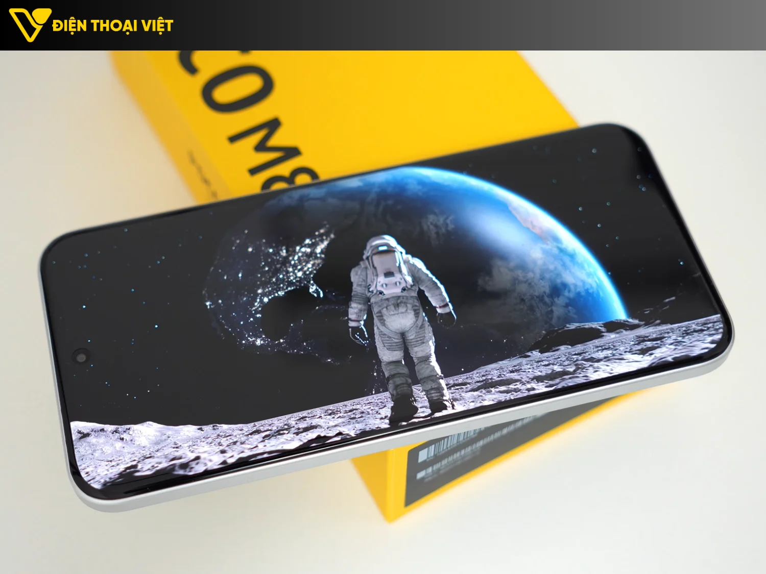 Màn hình AMOLED hiển thị sống động