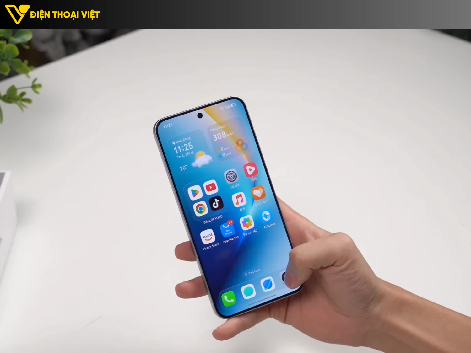 Mặt sau điện thoại Honor WIN