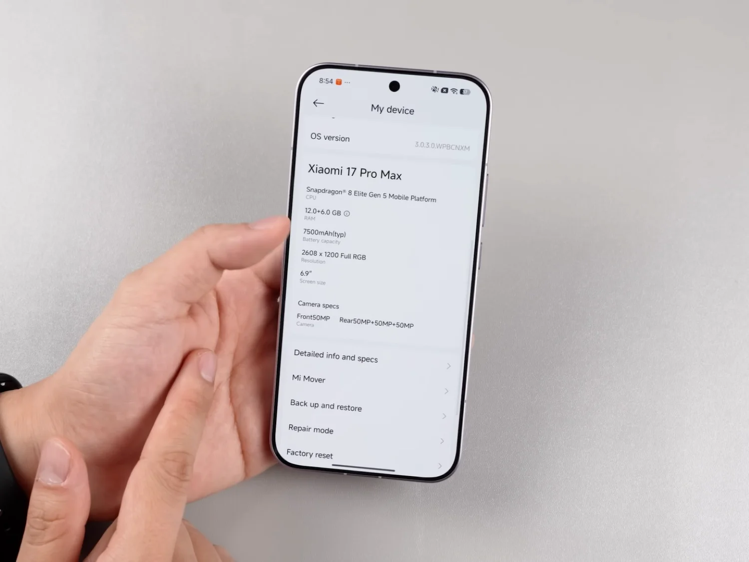 Xiaomi 18 Pro Max sẽ có màn hình 6.83 inch AMOLED 120Hz 1.5K (ảnh minh họa)