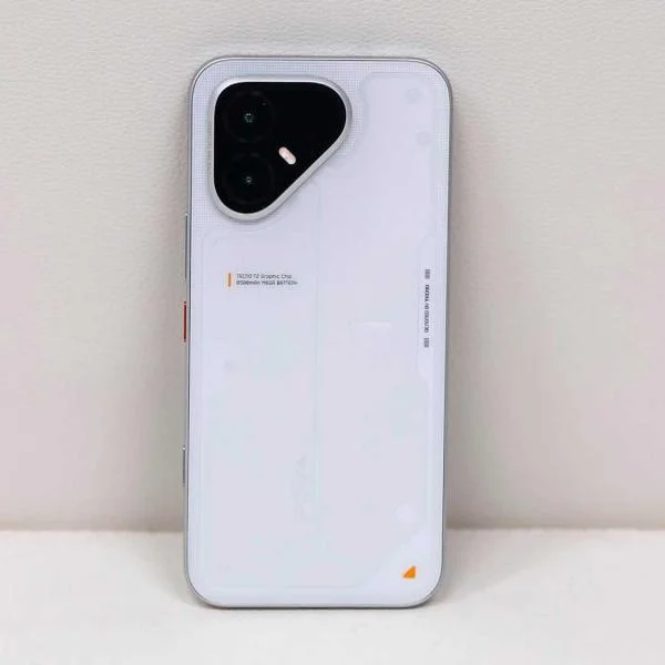 Tecno POVA 8 Pro 5G (Dimensity 8300 Ultimate - Pin 6500mAh)