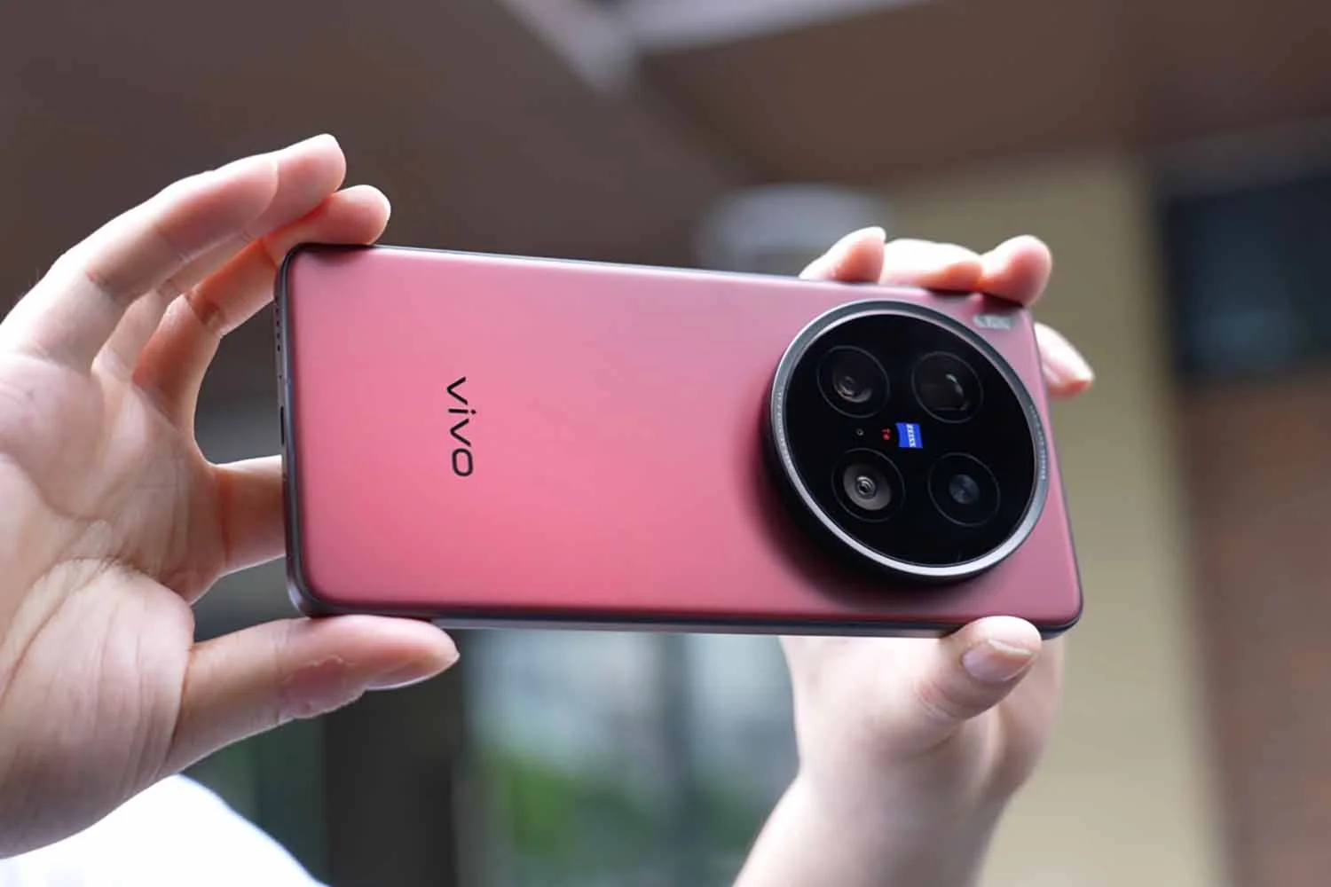 Top 9 điện thoại chụp ảnh đẹp Vivo X200 Ultra