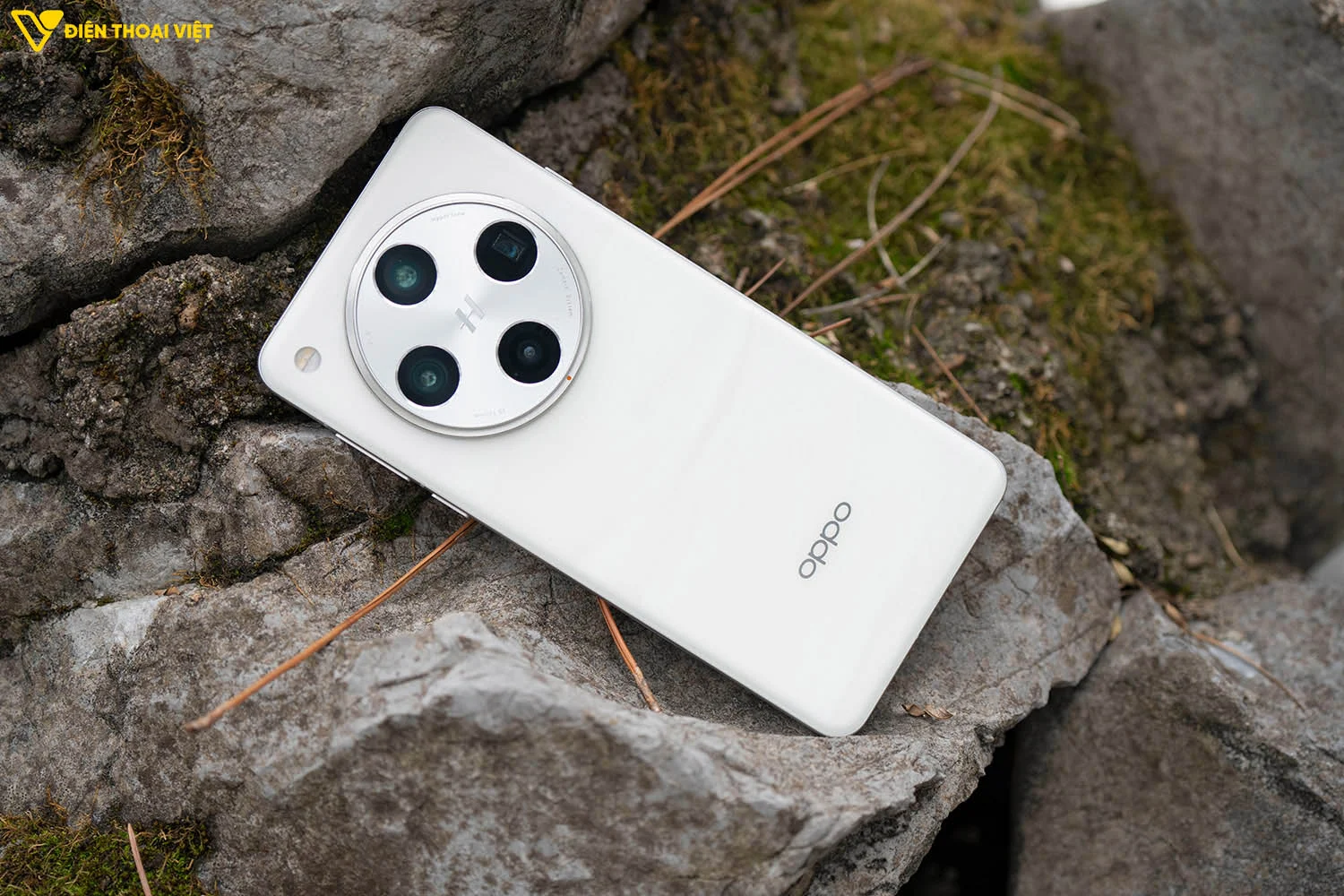 Với dung lượng pin 5910mAh, OPPO Find X8 Pro được nhiều người săn đón