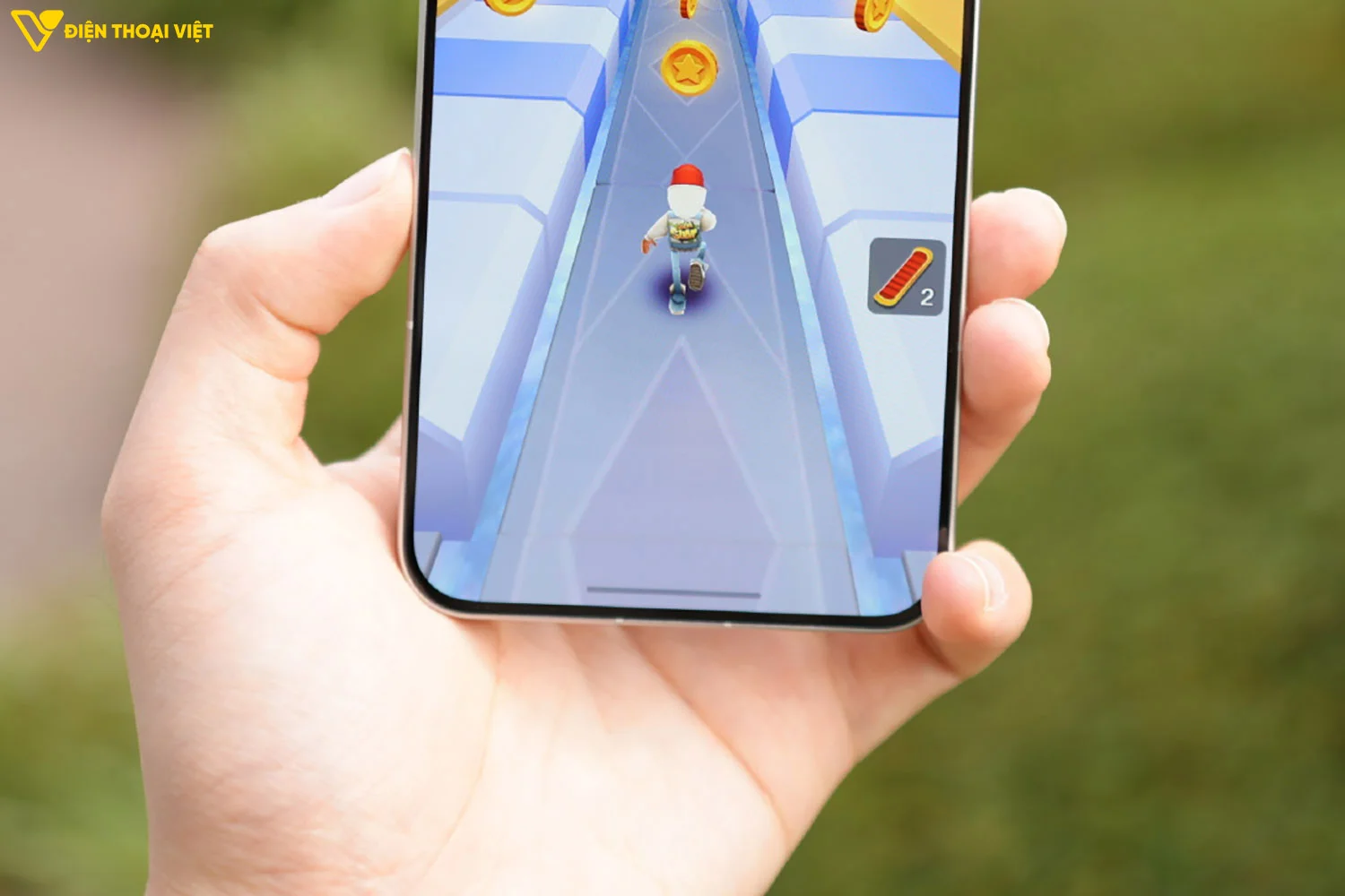 Viền màn hình dưới khá mỏng