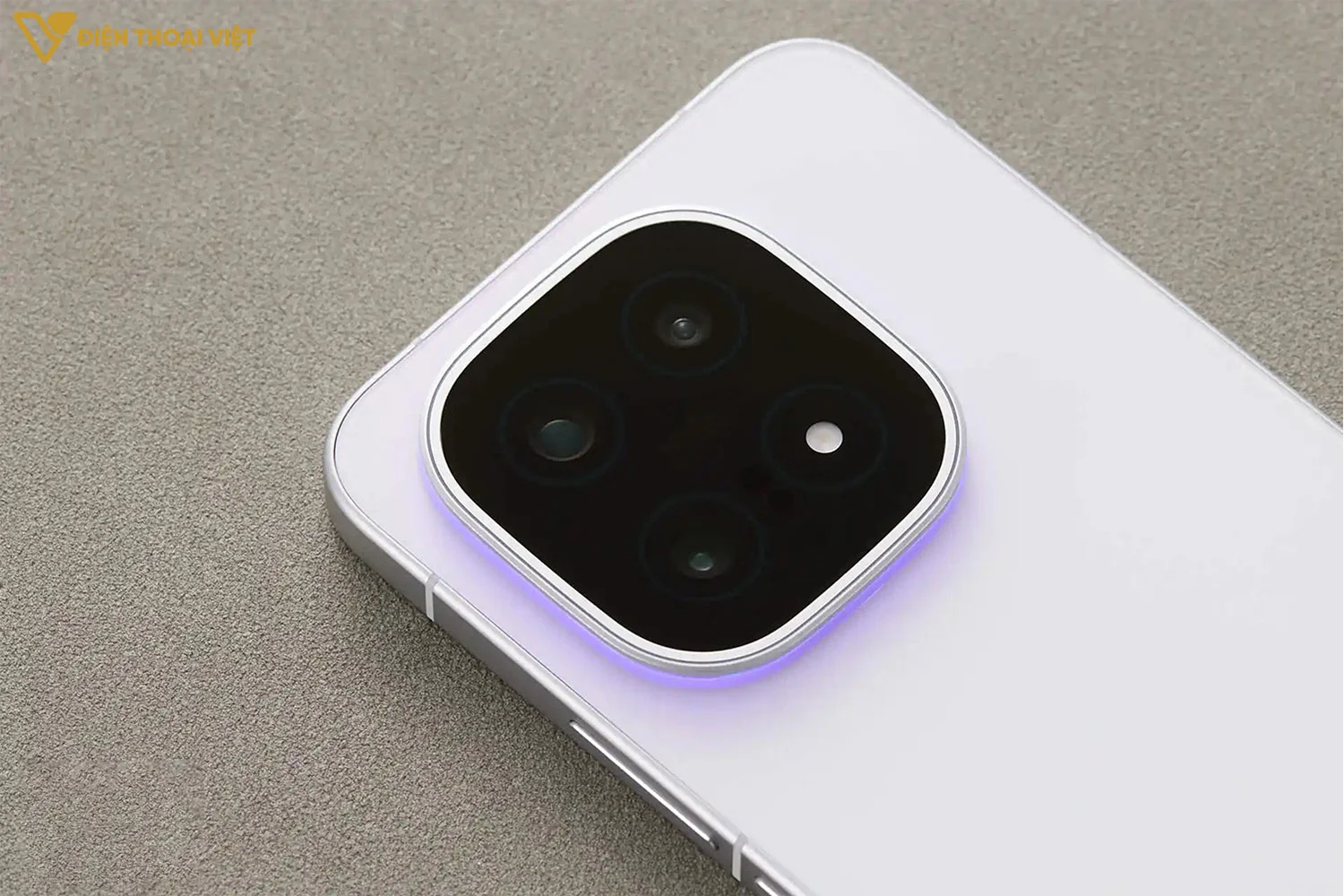 Mô-đun camera chính với đèn LED