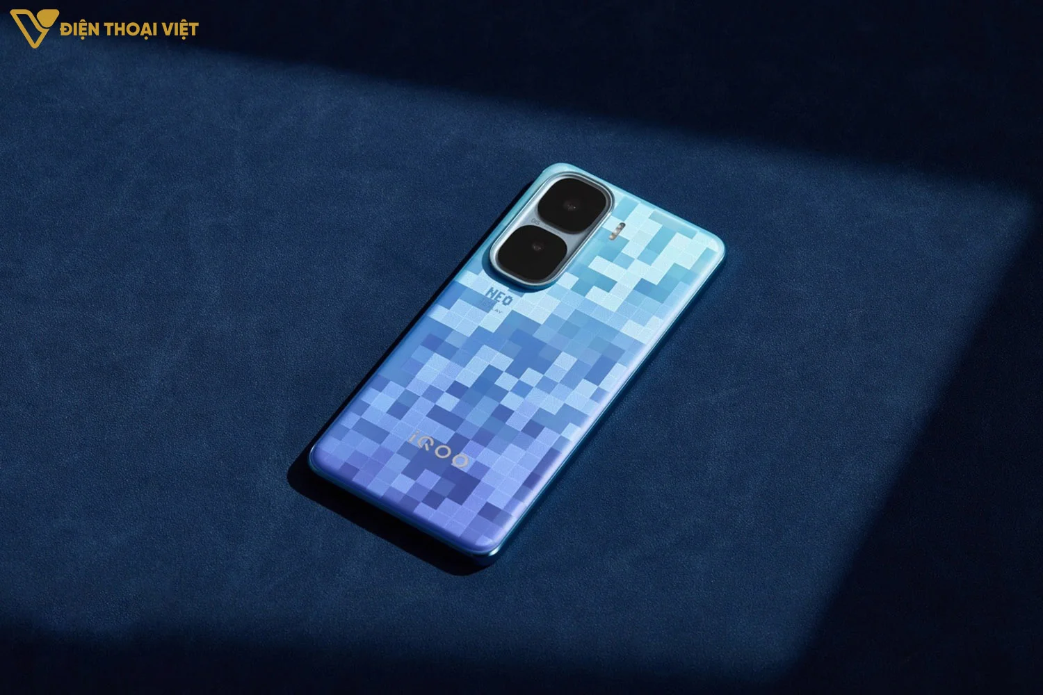 Thiết kế quen thuộc, màu mới bắt mắt