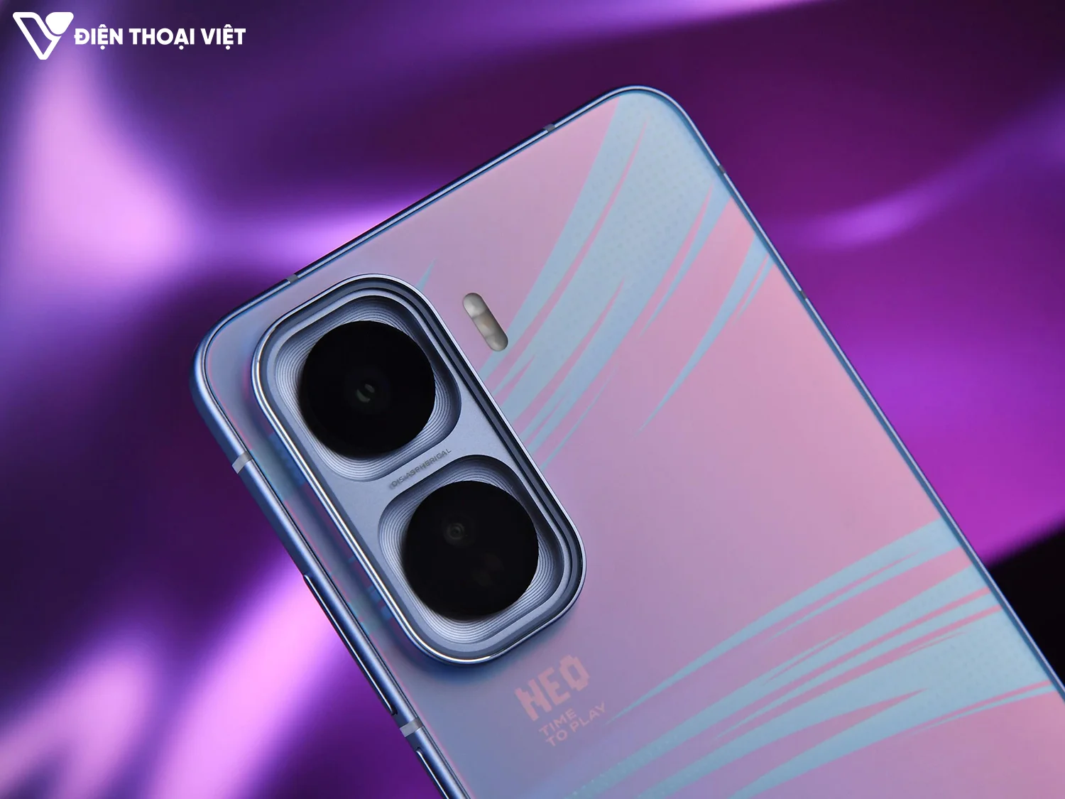 tren-tay-iqoo-neo-11-camera-sau