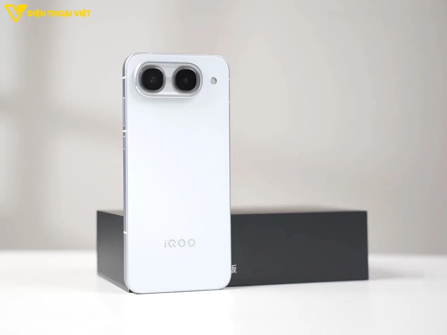 Thiết kế của iQOO Neo 11 Ultra