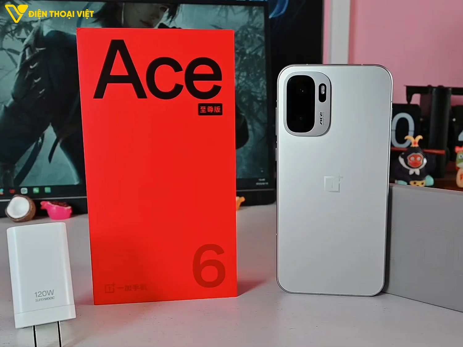 Bên trong hộp đựng OnePlus Ace 6 Ultra