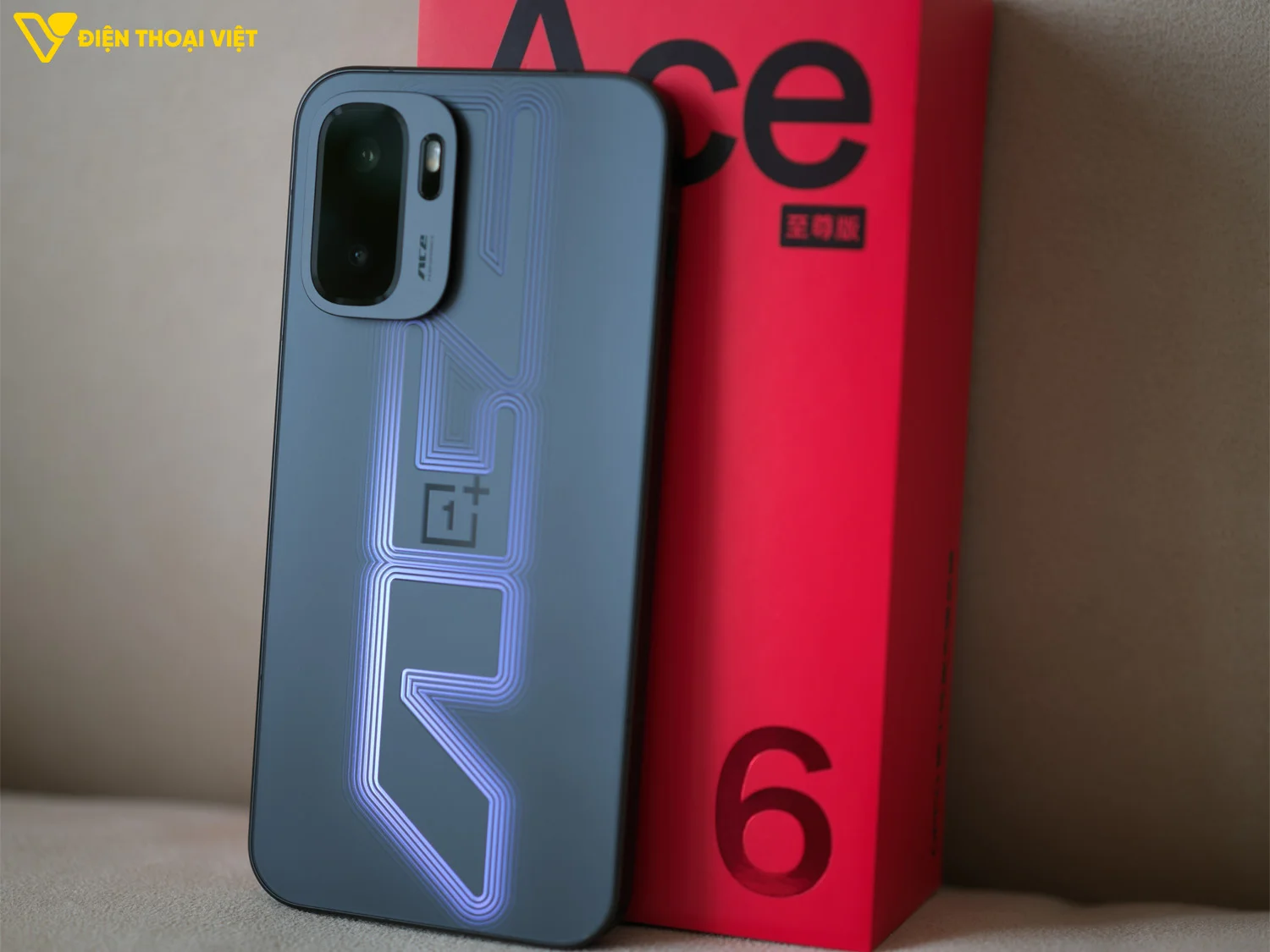 Thiết kế OnePlus Ace 6 Ultra