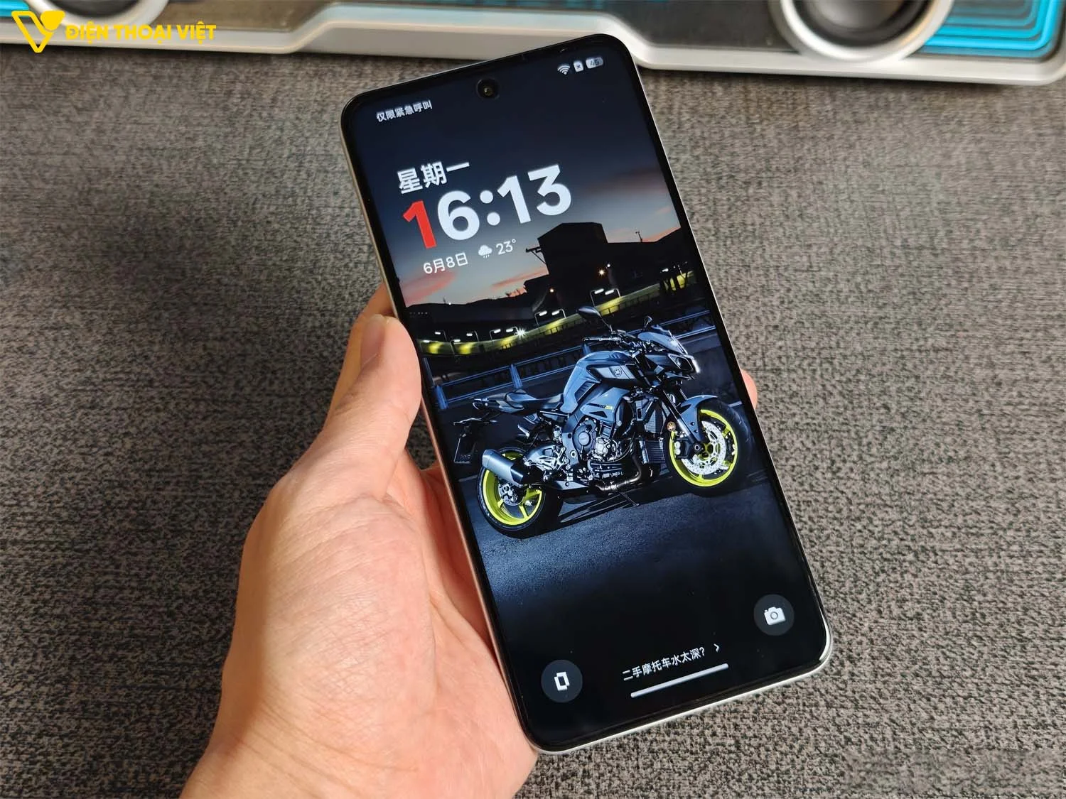 Màn hình LCD FHD+ 144Hz OnePlus Turbo 6X