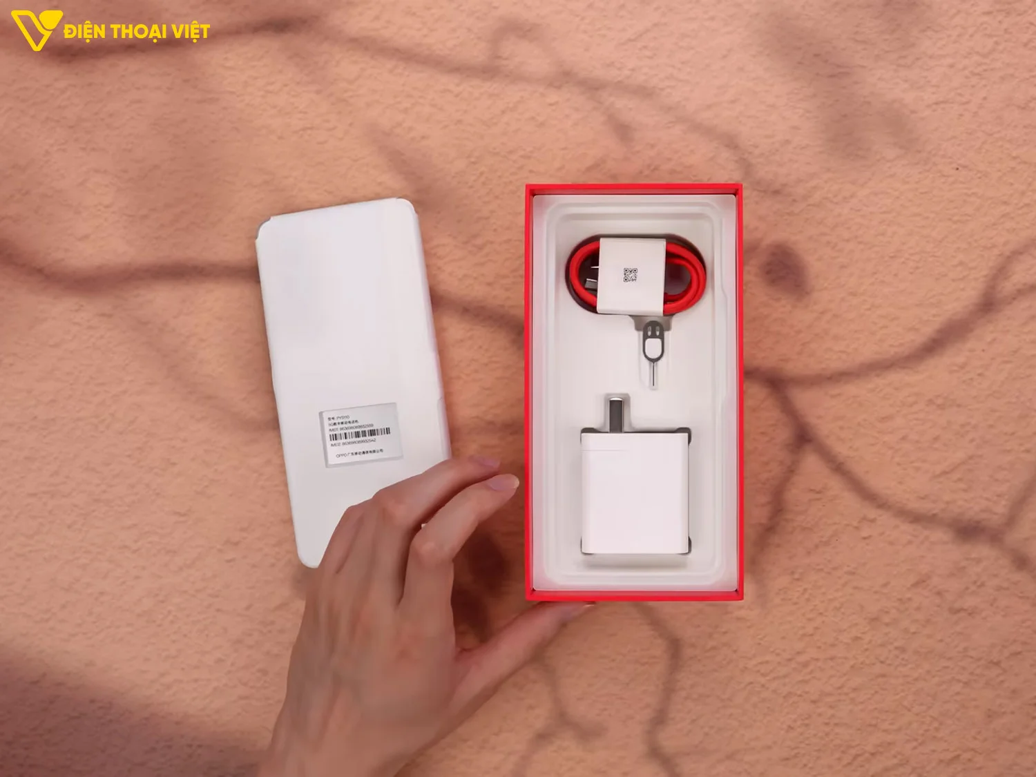 Pin 7000mAh và sạc 45W OnePlus Turbo 6X