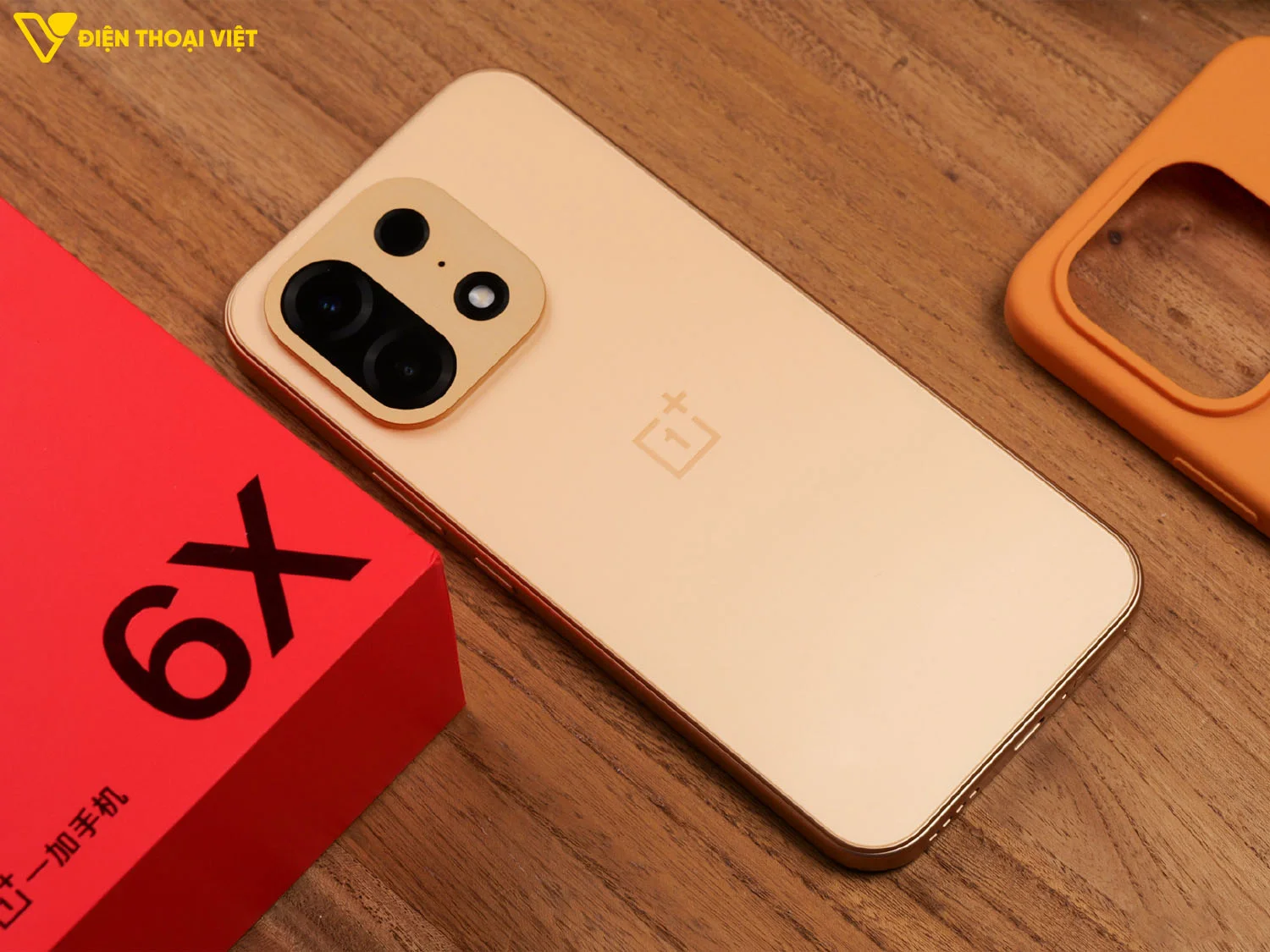 Thiết kế mặt sau OnePlus Turbo 6X Pro tối giản