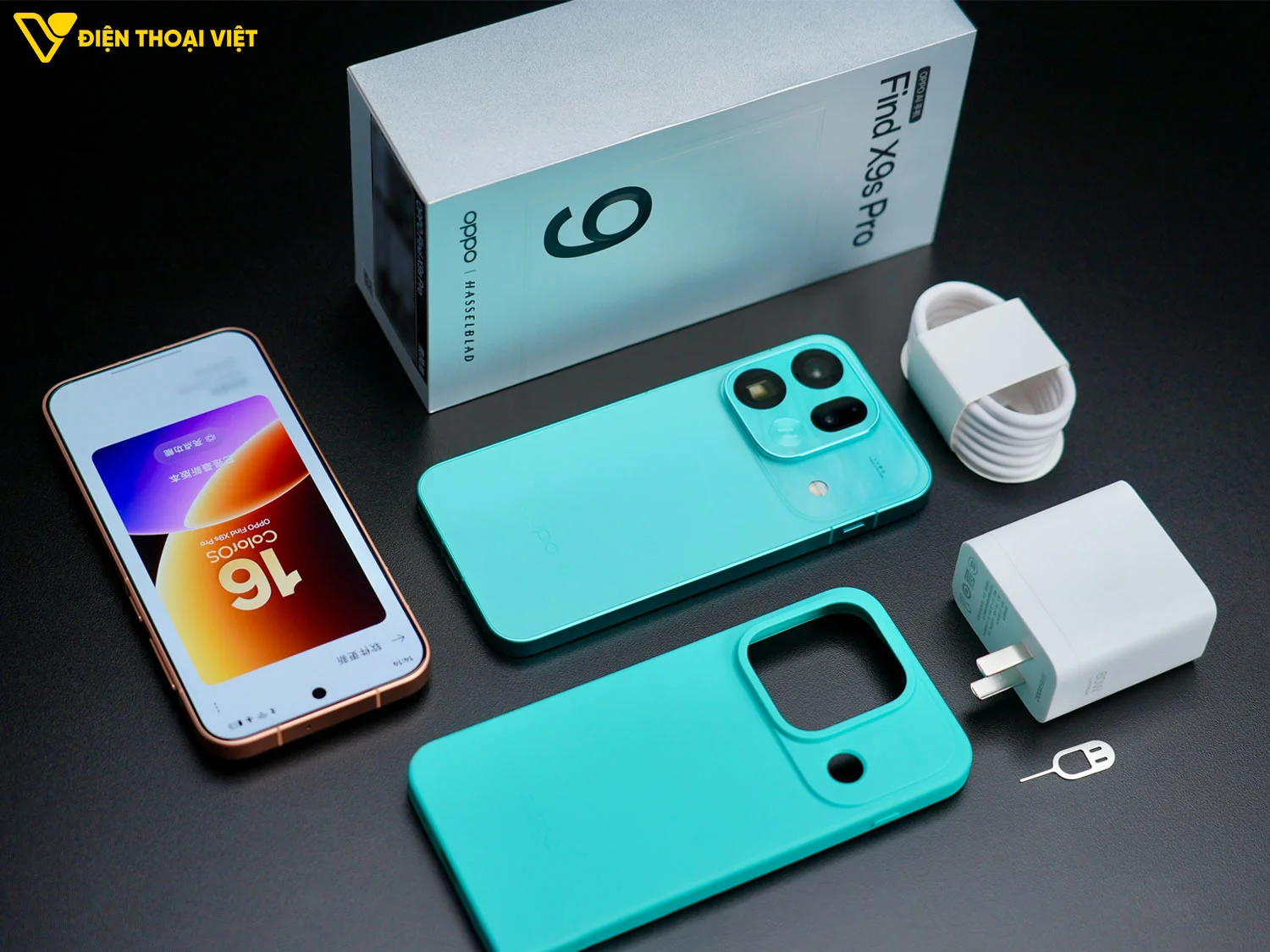 Phụ kiện bên trong hộp đựng OPPO Find X9s Pro