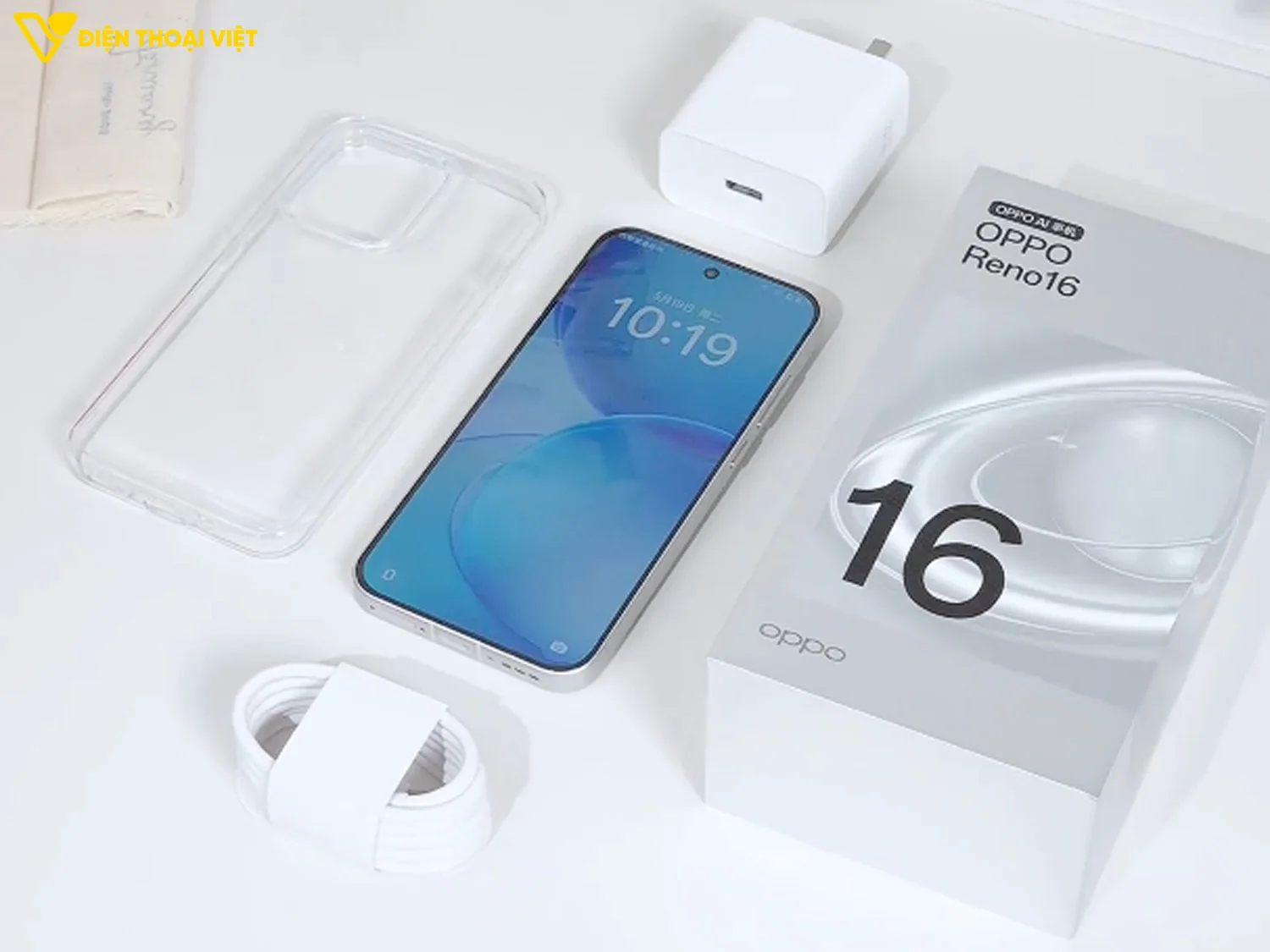 Các phụ kiện đi kèm OPPO Reno16
