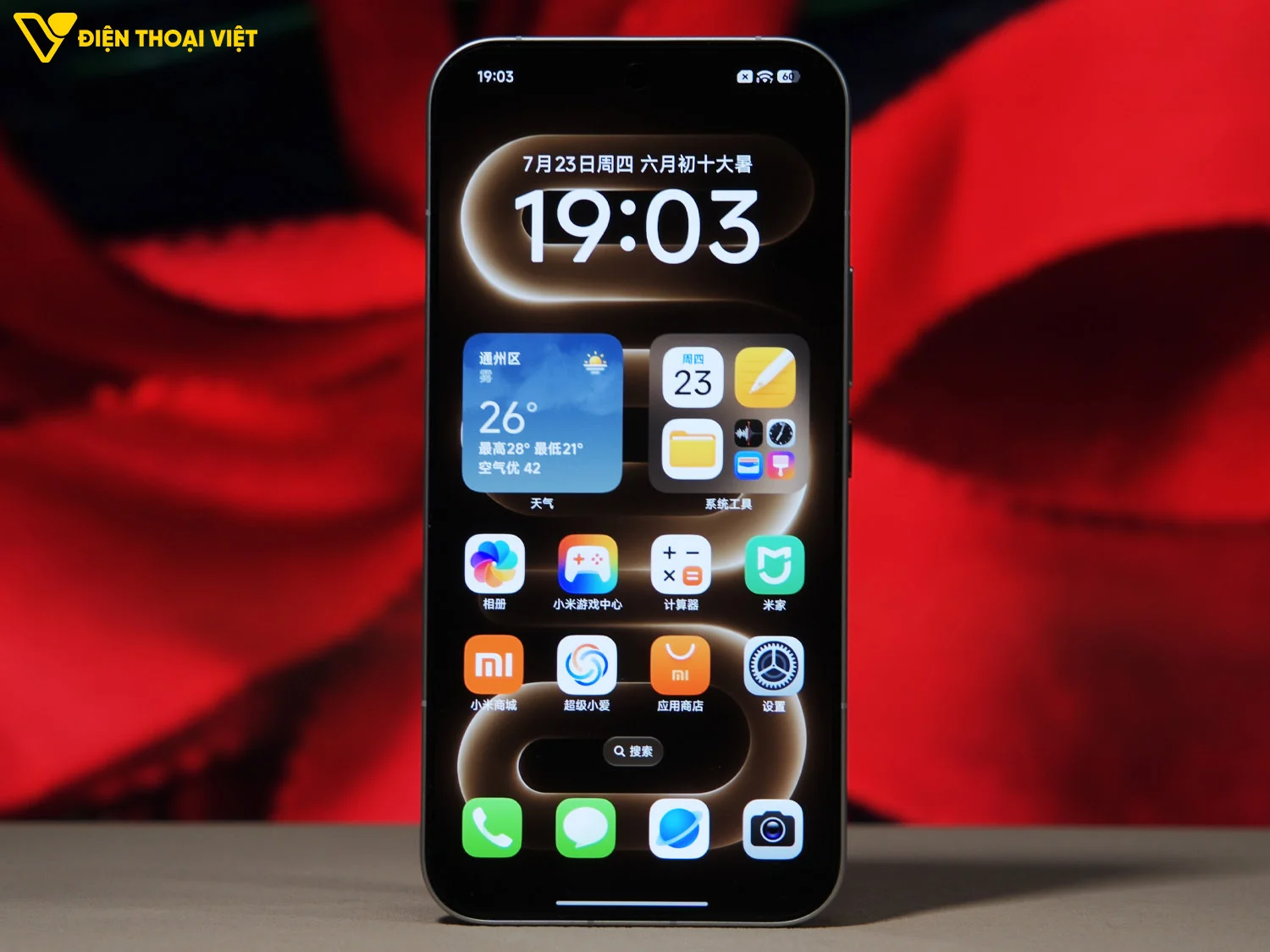 Màn hình AMOLED siêu rộng, chất lượng hiển thị 2K sắc nét
