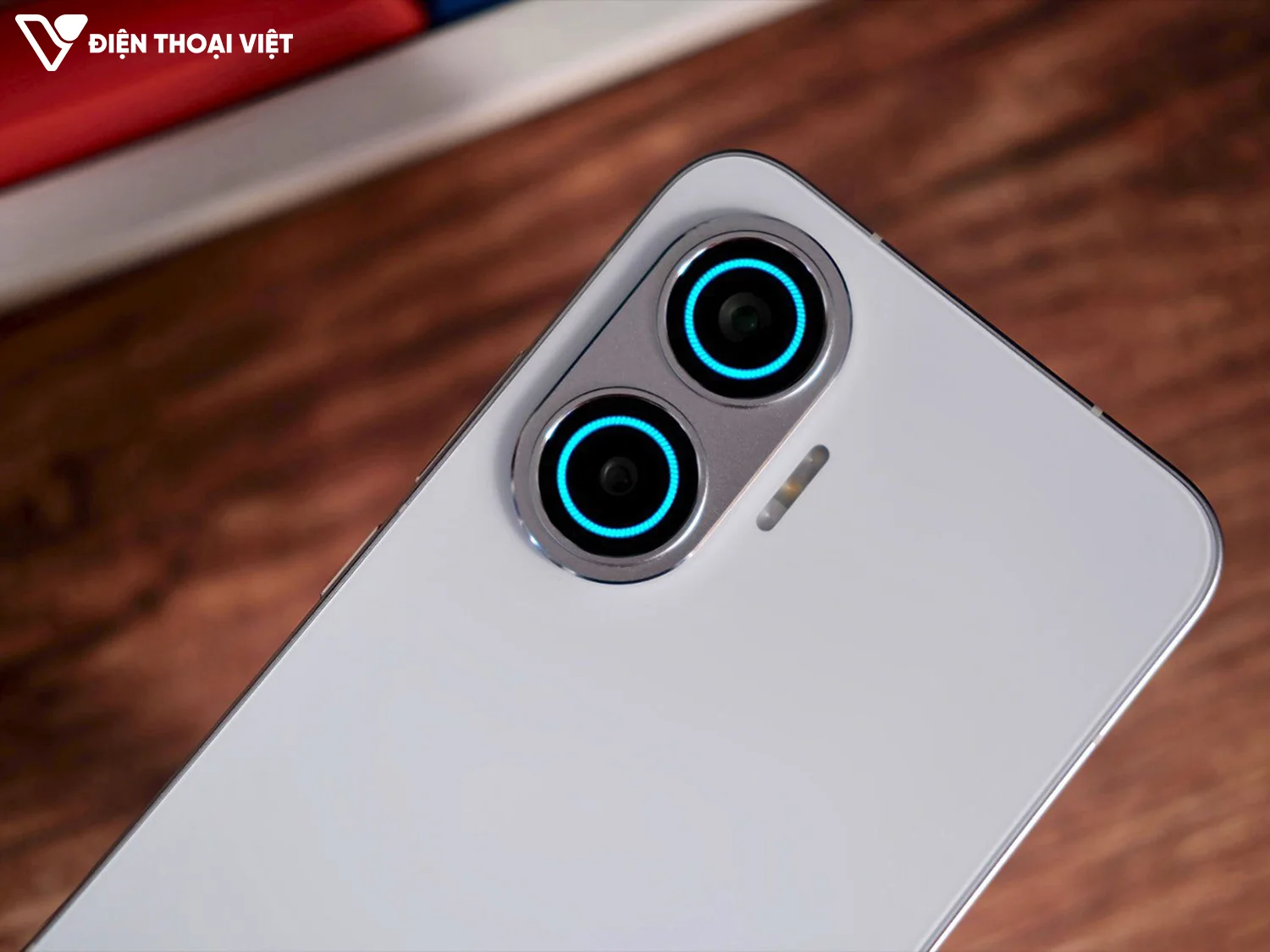 tren-tay-redmi-turbo-4-pro-camera-sau